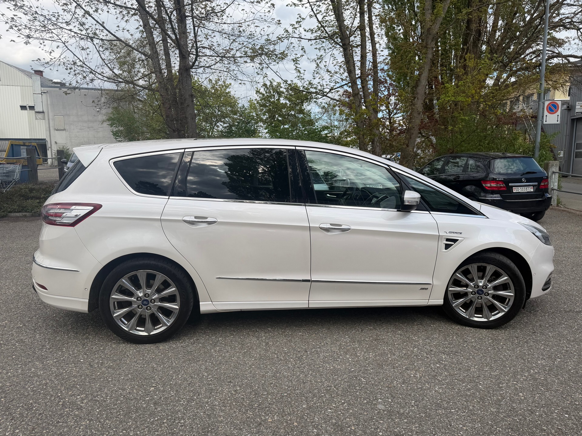 FORD S-Max 2.0 TDCi Vignale AWD PowerShift * 07x Sitze * Leder * Navi * Xenon * Klima-Auto * PDC V&H - RF.Kamera * Tempomat *-image-13