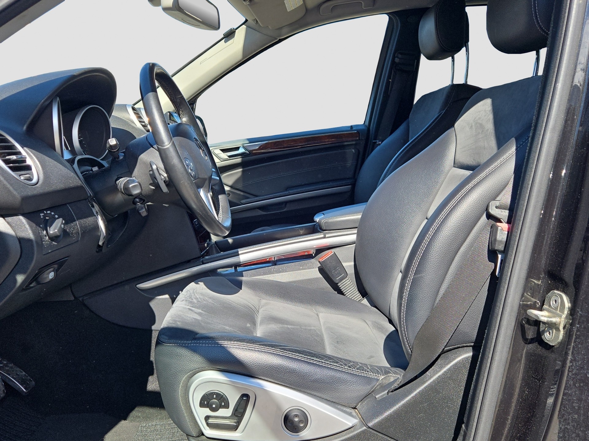 MERCEDES-BENZ ML 300 CDI Blue Eff. My Star 4Matic 7G-Tronic-image-10