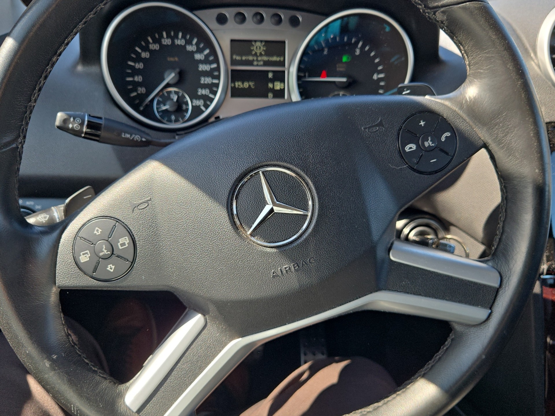 MERCEDES-BENZ ML 300 CDI Blue Eff. My Star 4Matic 7G-Tronic-image-14