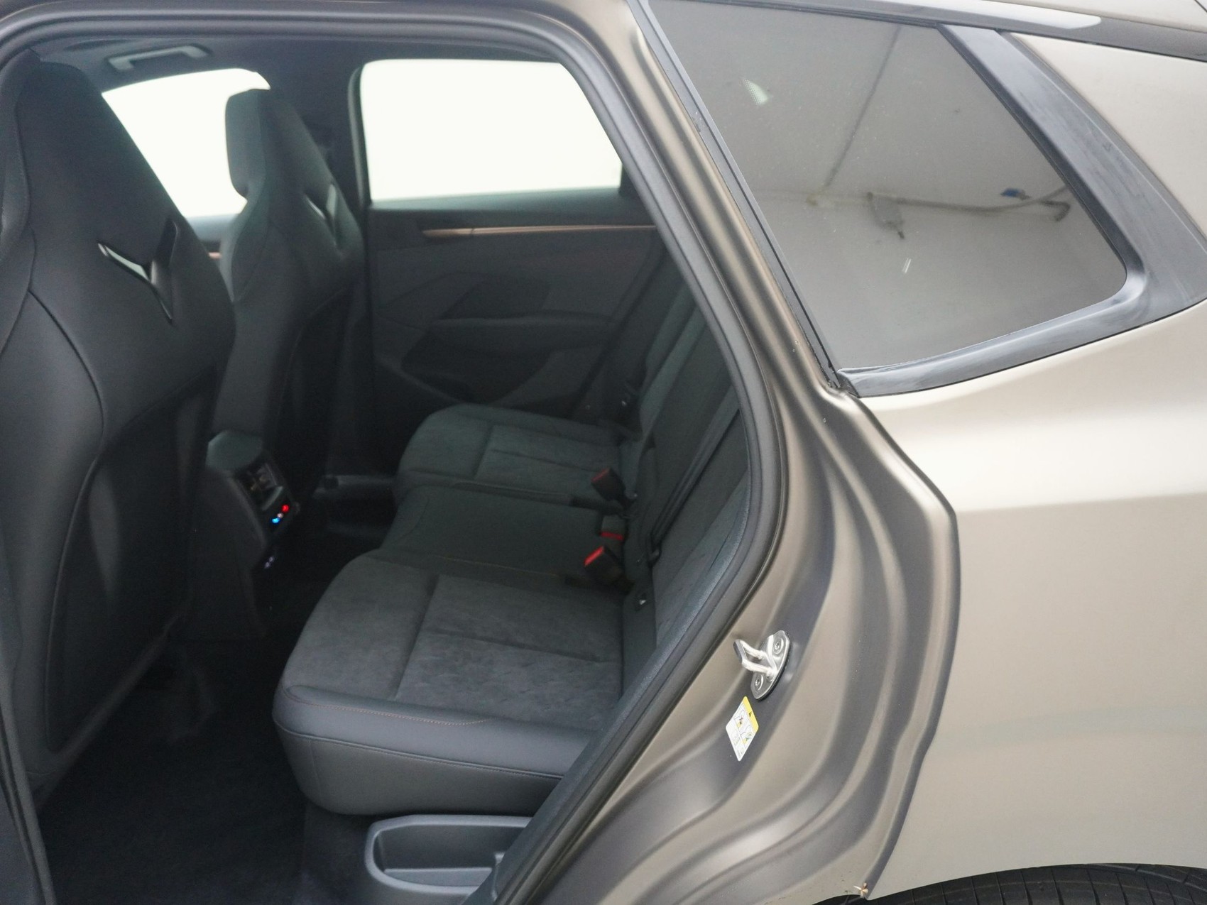 CUPRA Terramar 1.5 e-Plug-in-HYBRID VZ DSG-image-15