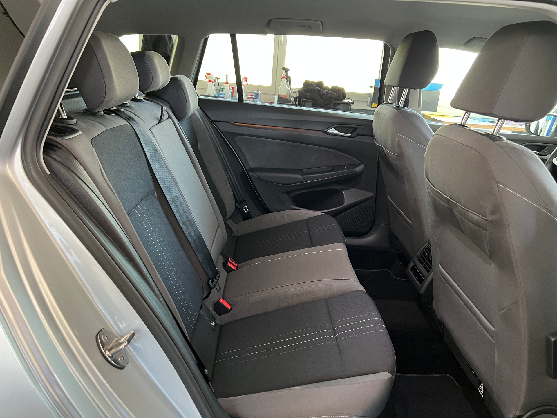 VW Golf 2.0 TDI Alltrack DSG 4Motion-image-8