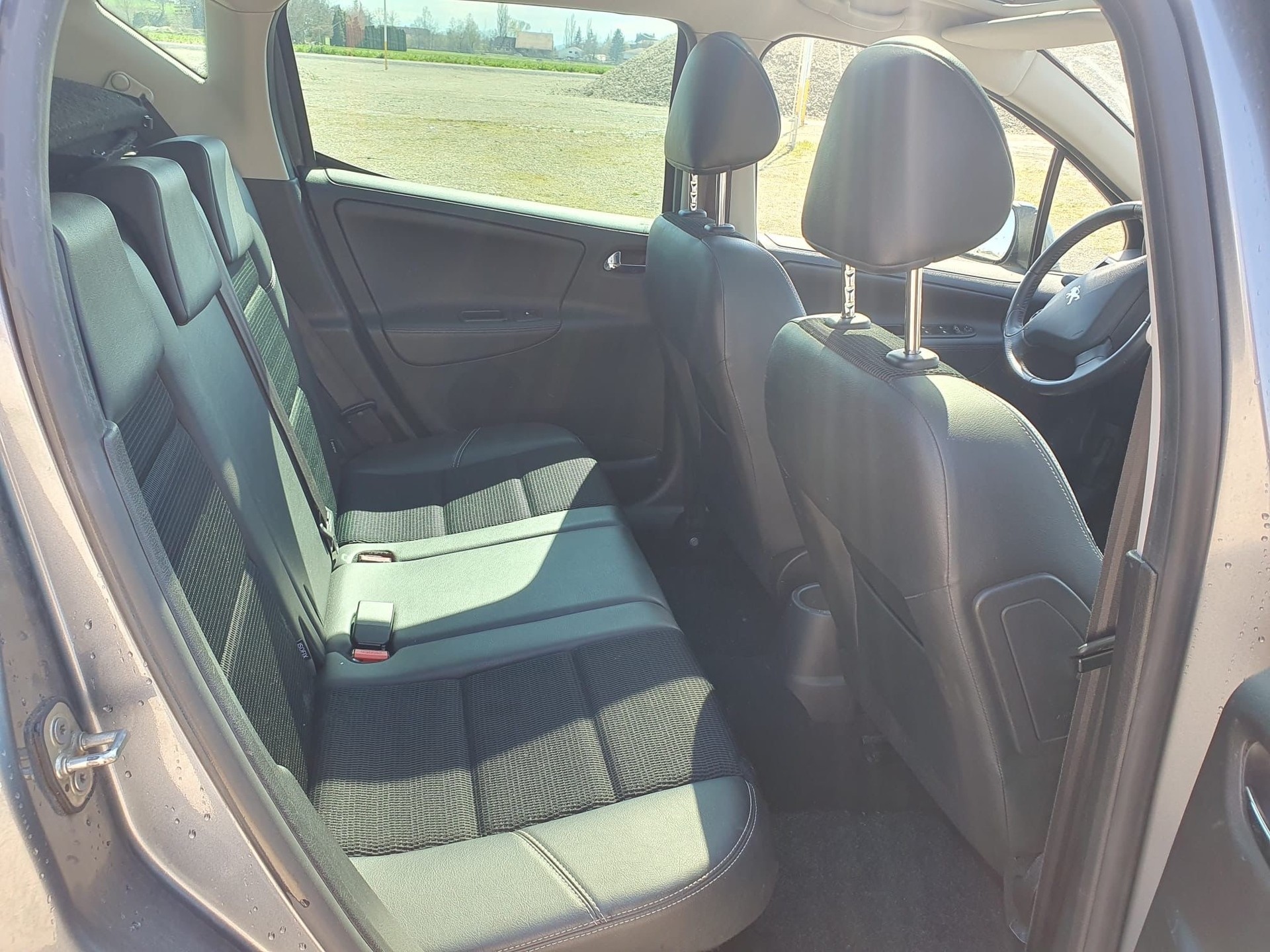 PEUGEOT 207 SW 1.6 16V Active-image-7