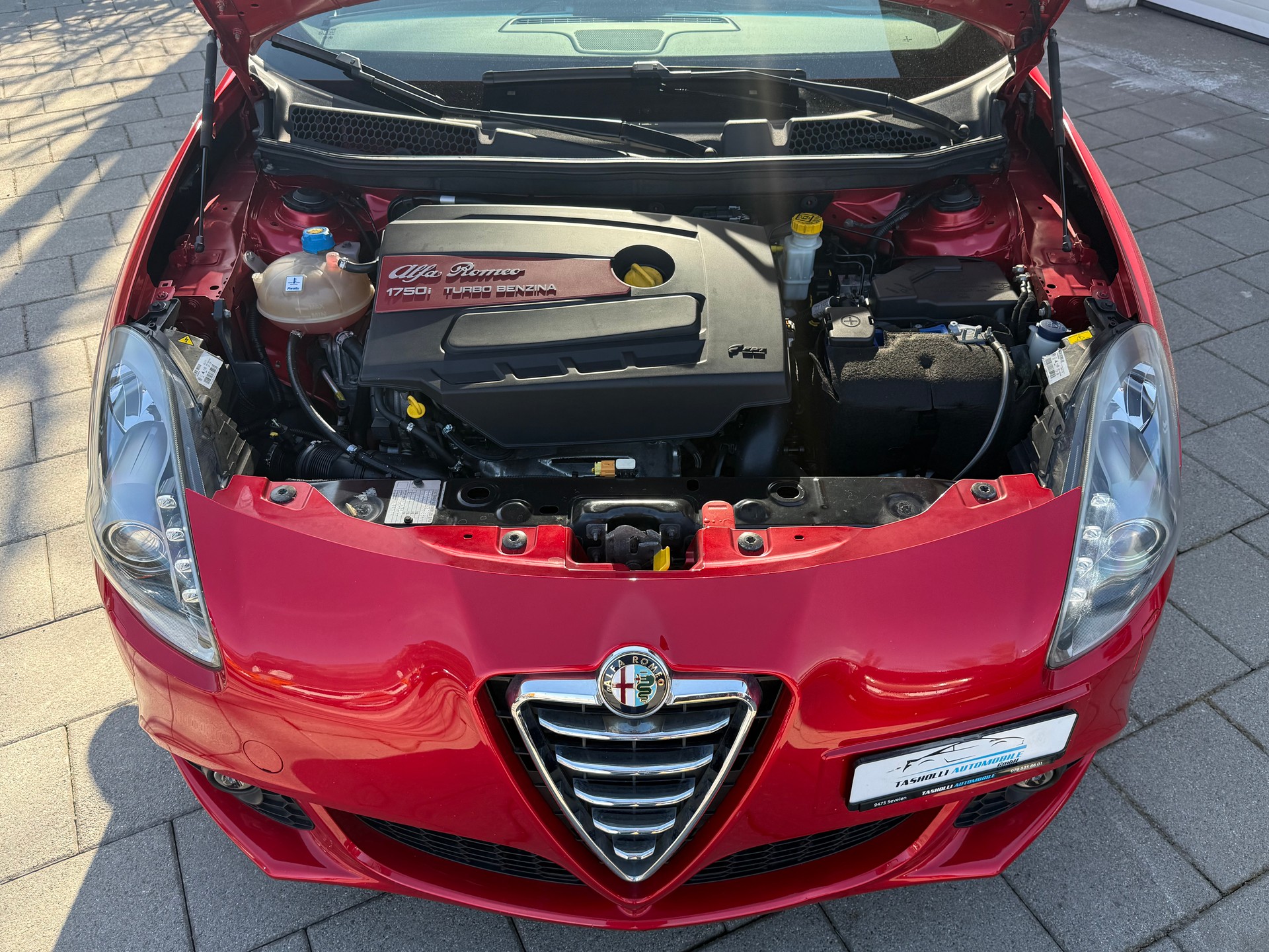 ALFA ROMEO Giulietta 1750 TBi Quadrifoglio Verde-image-14