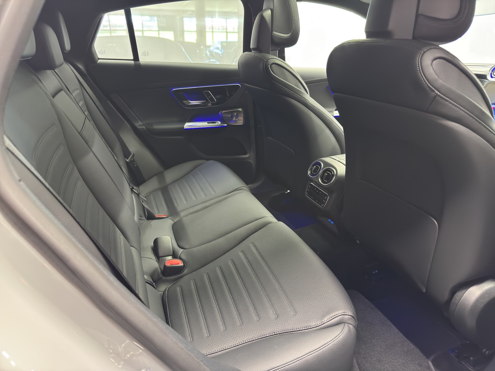 MERCEDES-BENZ GLC 220 d AMG Line 4Matic Coupé-image-9