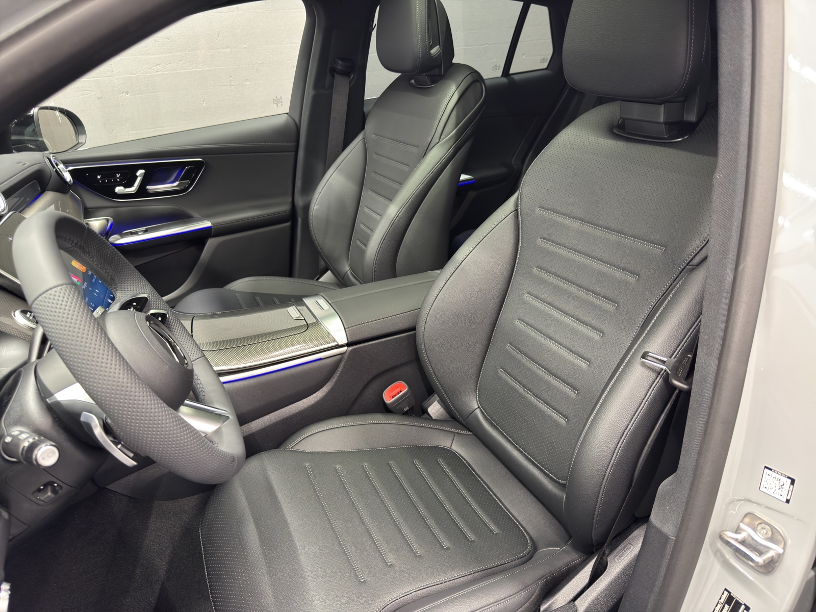 MERCEDES-BENZ GLC 220 d AMG Line 4Matic Coupé-image-14