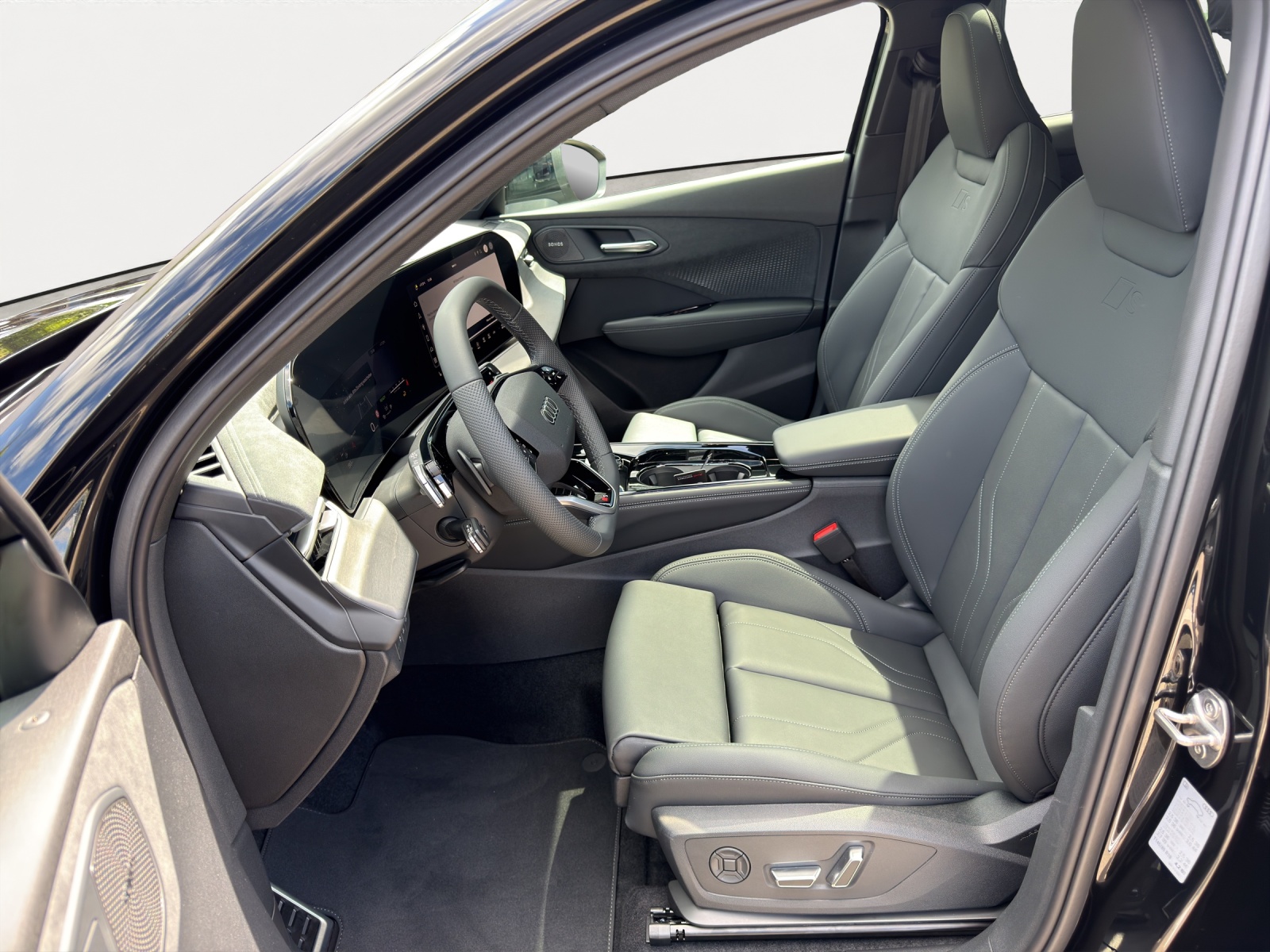 AUDI Q3 Sportback TFSI quattro 150 kW S tronic-image-4