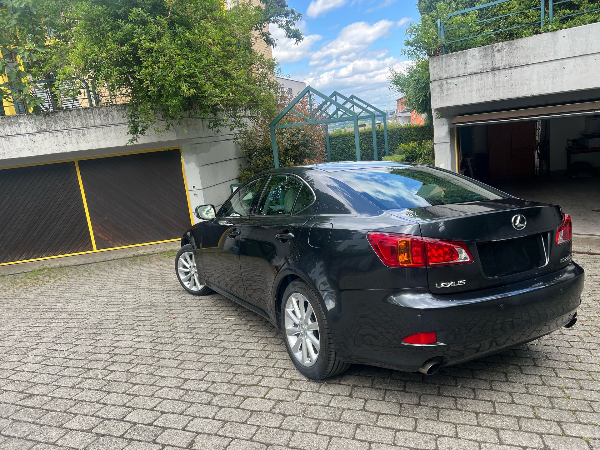 LEXUS 250 Edition-image-3