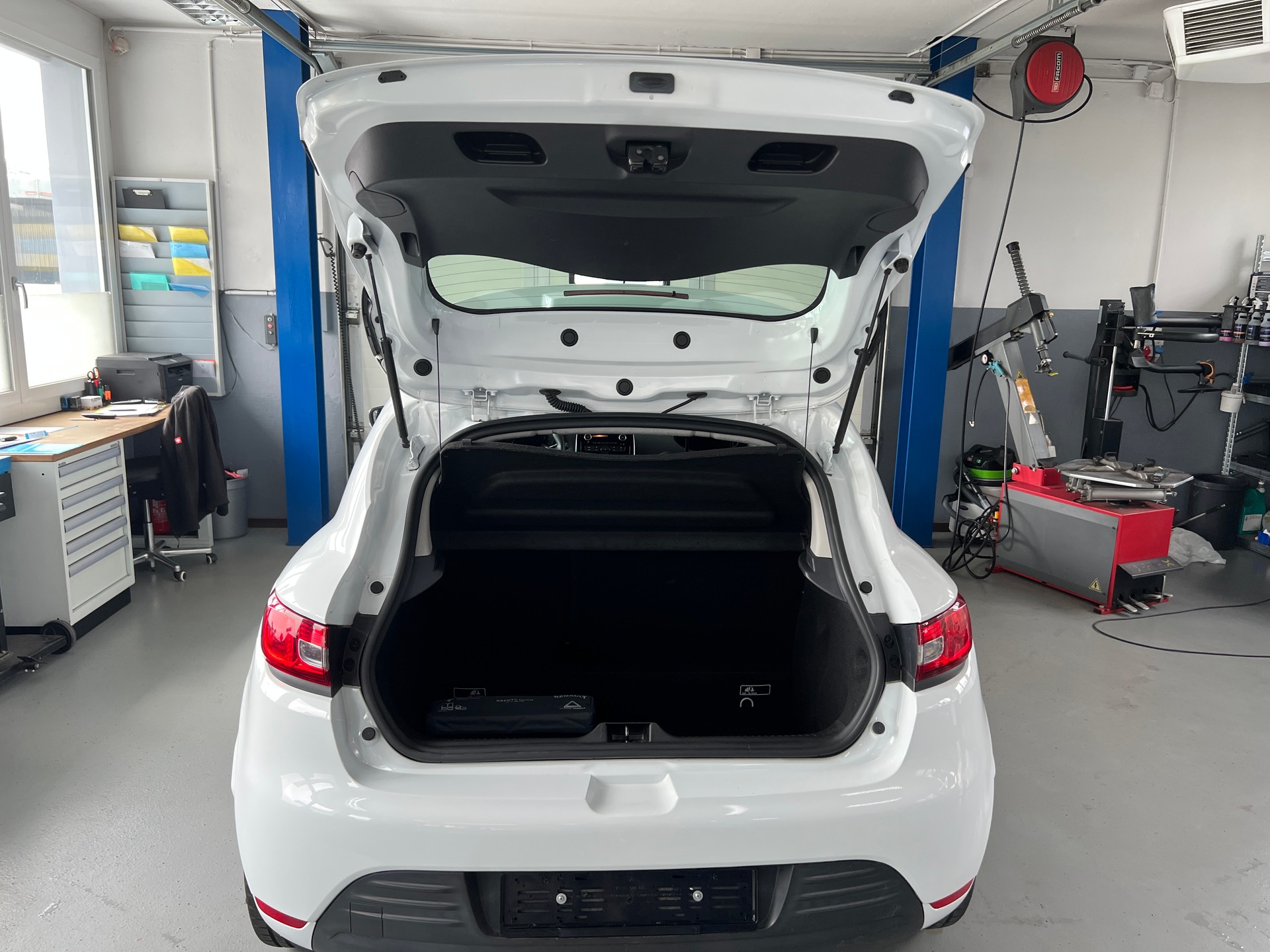RENAULT Clio 1.2 16V Zen-image-4
