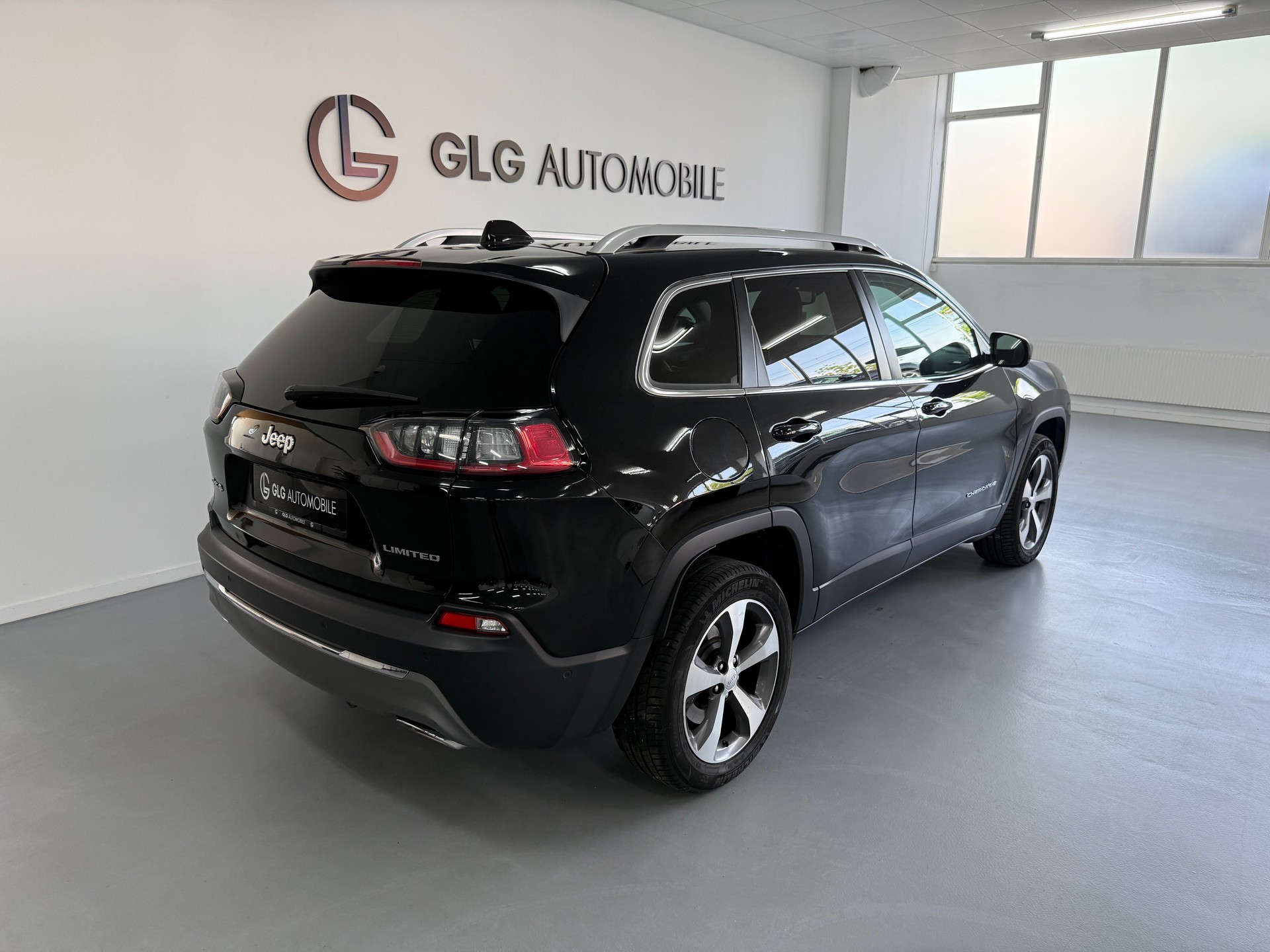 JEEP Cherokee 2.0 Limited AWD Drive I 9ATX-showroom-element-3