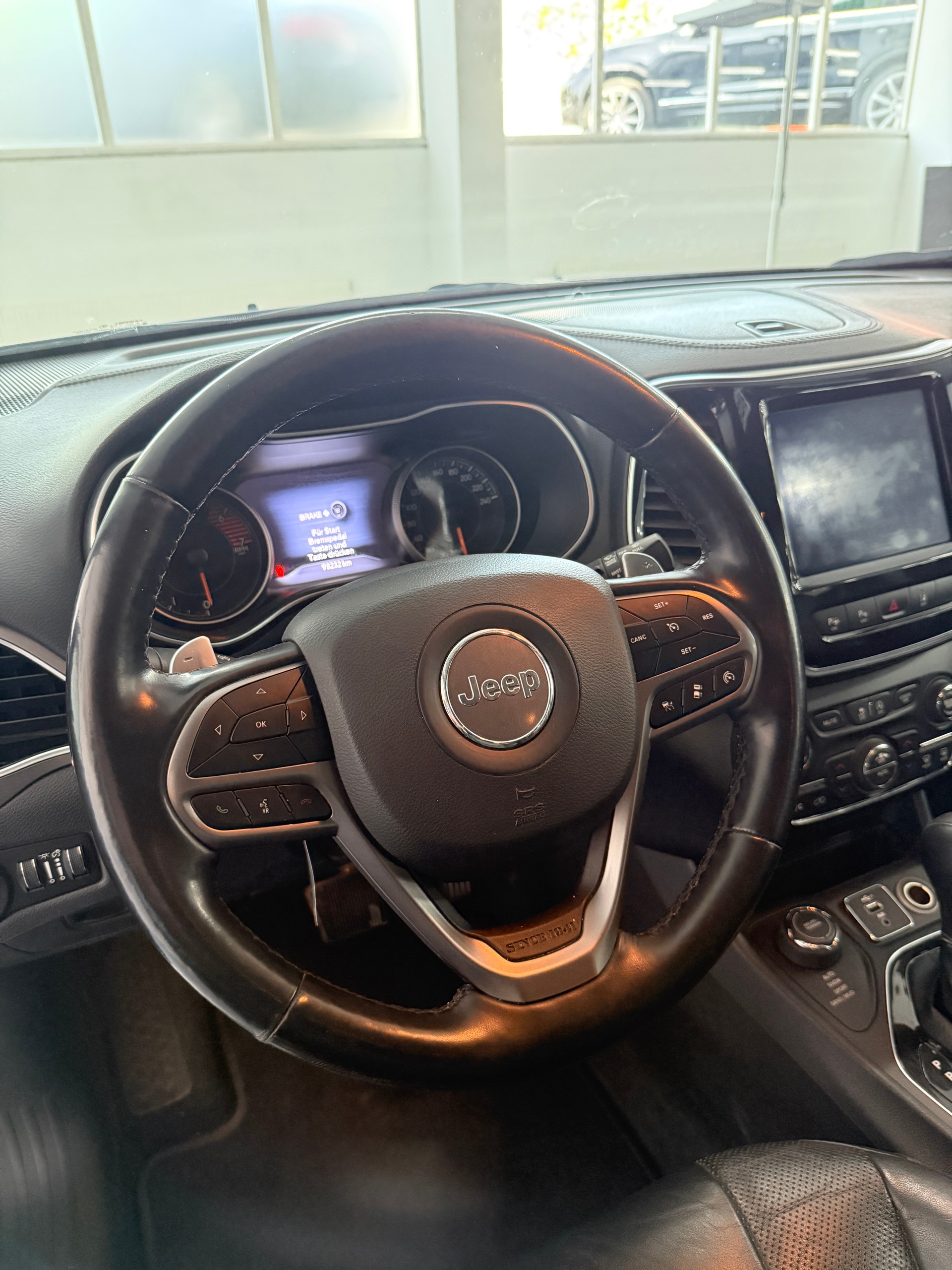 JEEP Cherokee 2.0 Limited AWD Drive I 9ATX-image-9