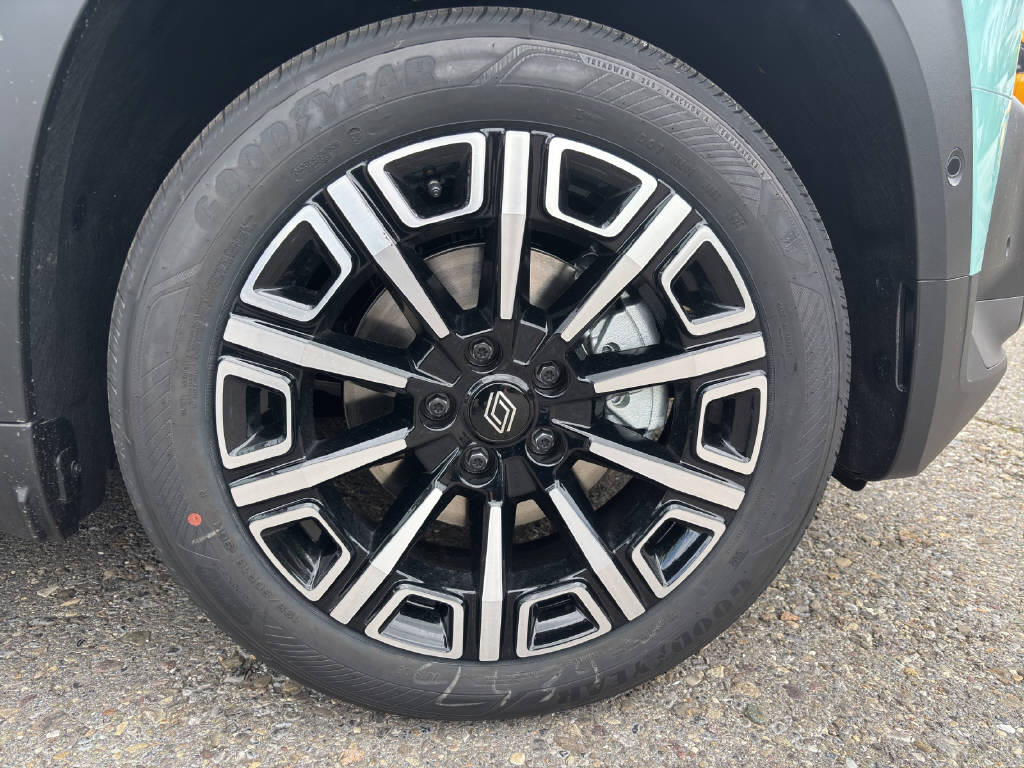 RENAULT R4 E-Tech Comfort Range iconic-image-14