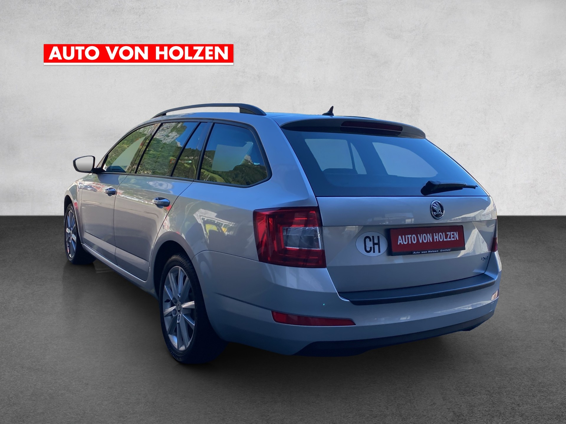 SKODA Octavia Combi 2.0 TDI Ambition 4x4-showroom-element-2