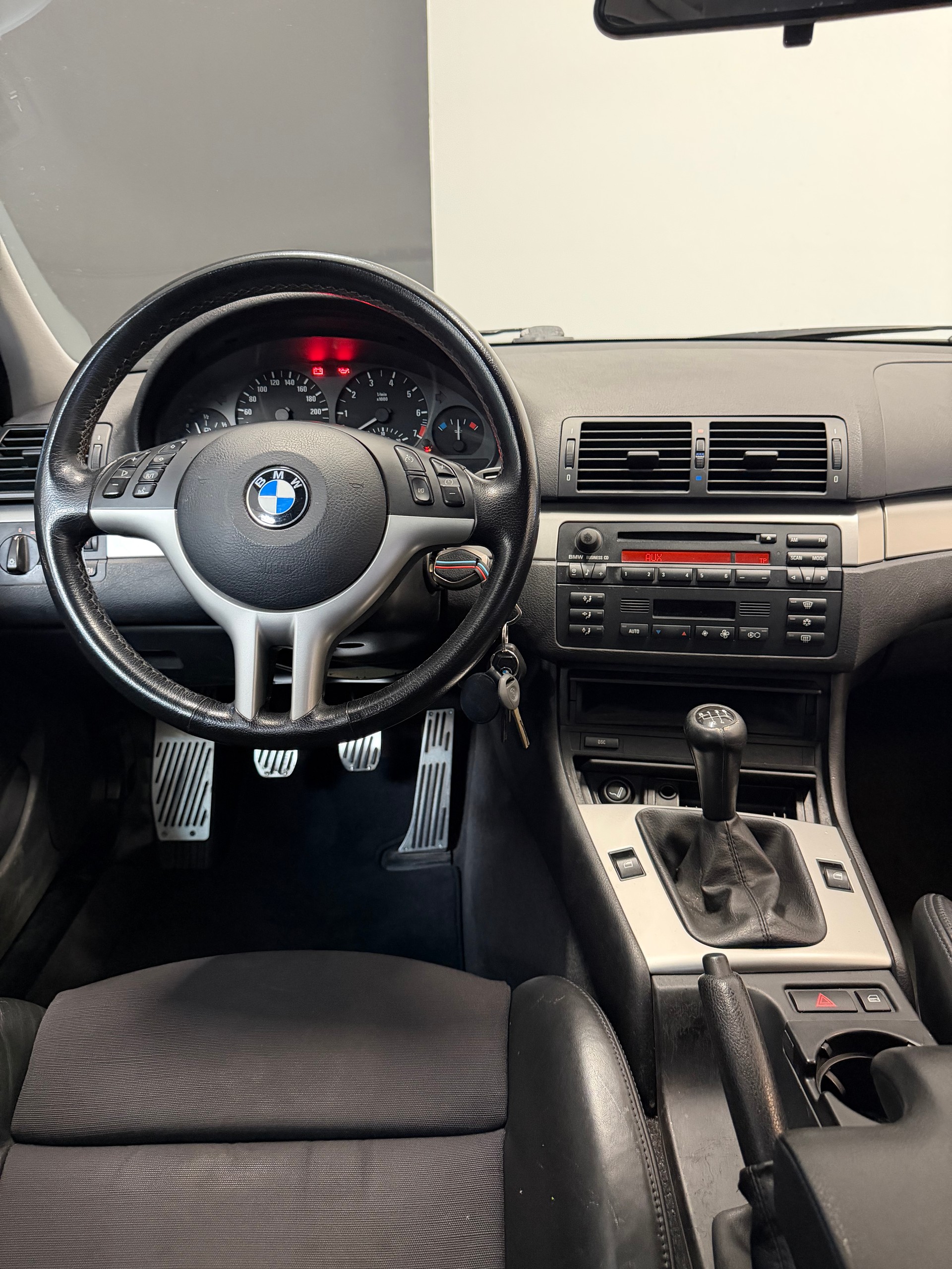 BMW 325i ***CH-Fahrzeug***-image-7
