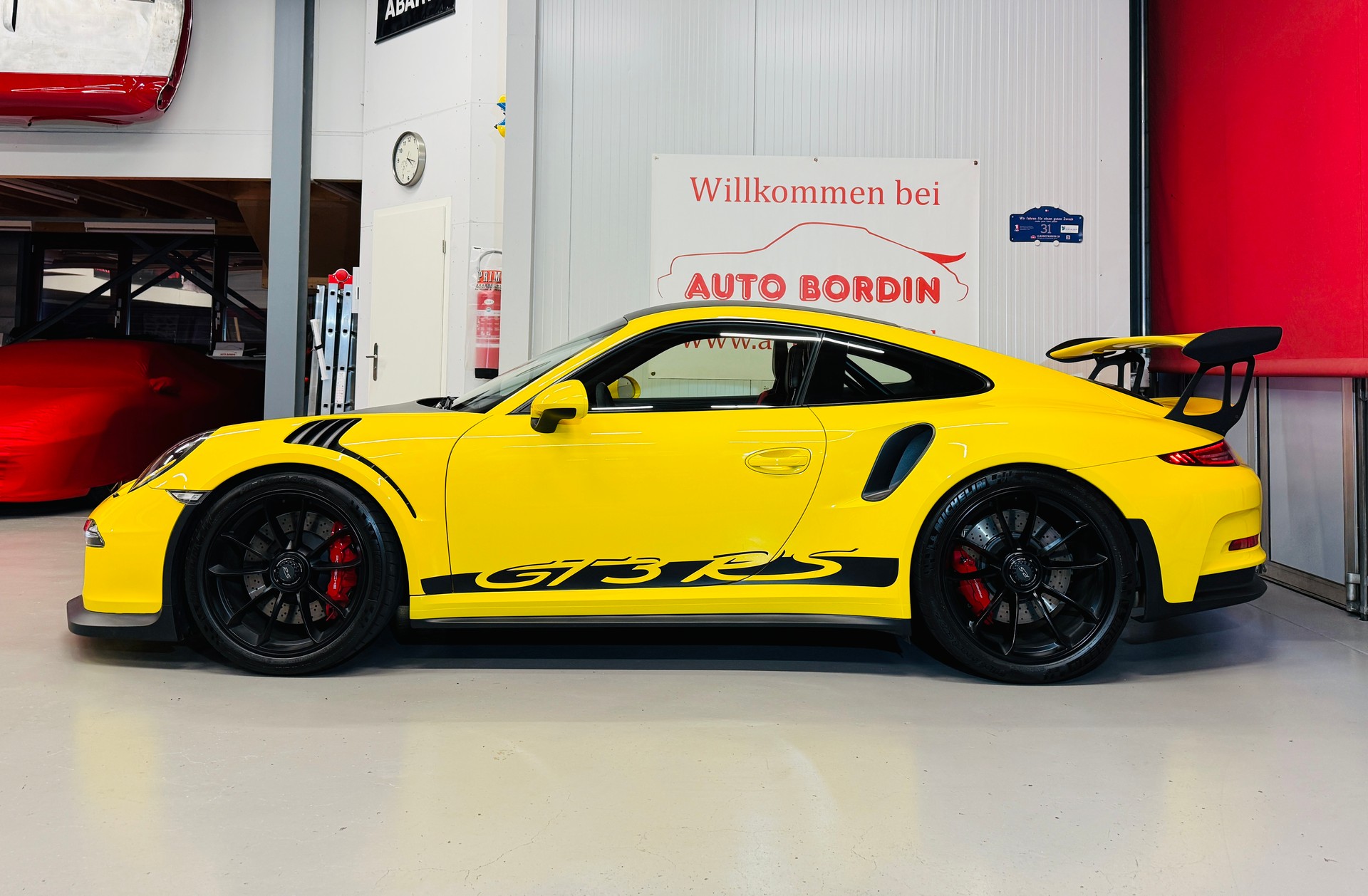 PORSCHE 911 GT3 RS PDK 991.1 „PTS Racing Yellow“-image-2