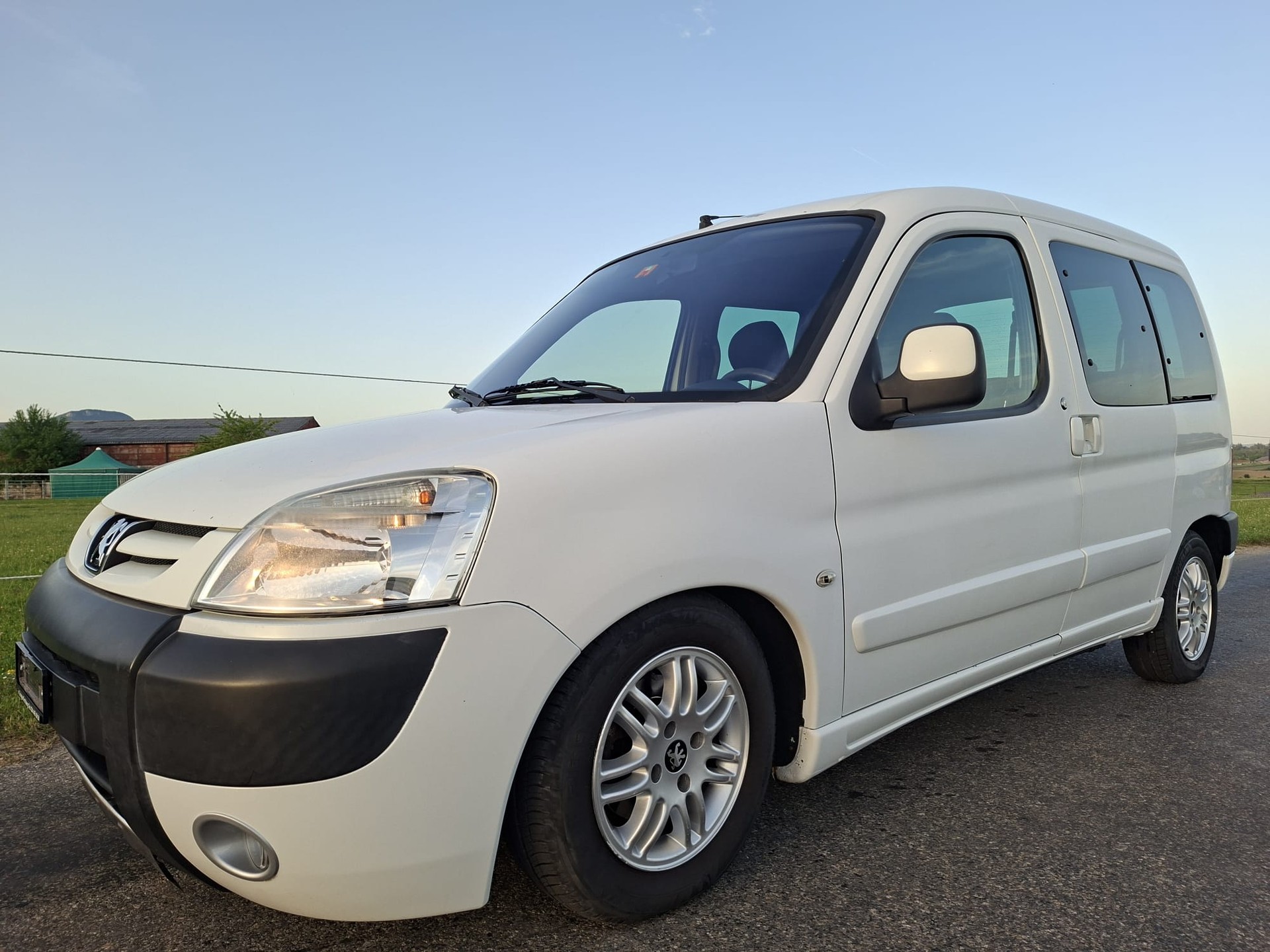 PEUGEOT Partner 1.6 HDI XT Plus