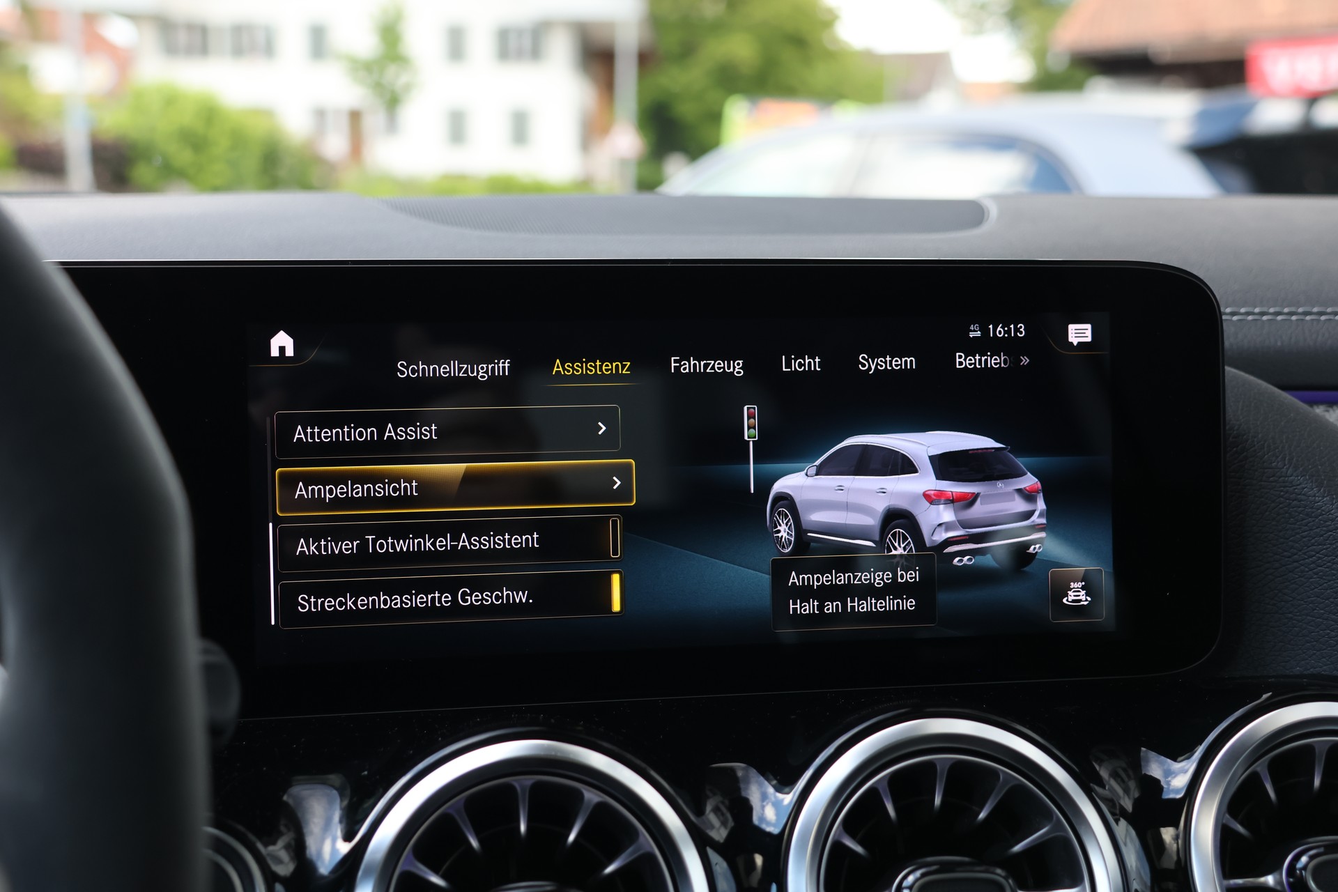 MERCEDES-BENZ GLA 45 S AMG 4Matic+ 8G-Speedshift DCT (CH)-image-25