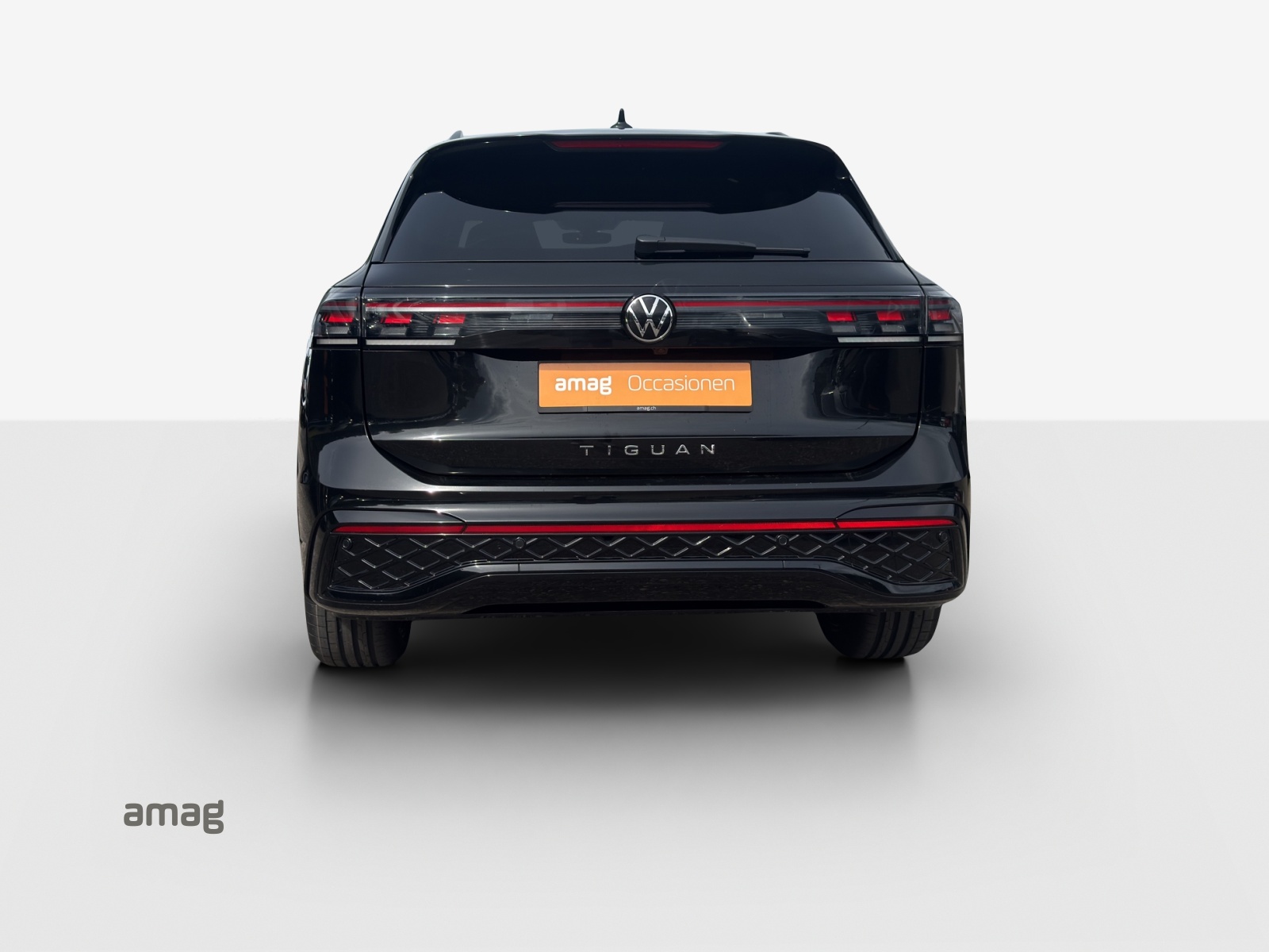VW Tiguan 2.0 TSI DSG R-Line 4Motion-showroom-element-3