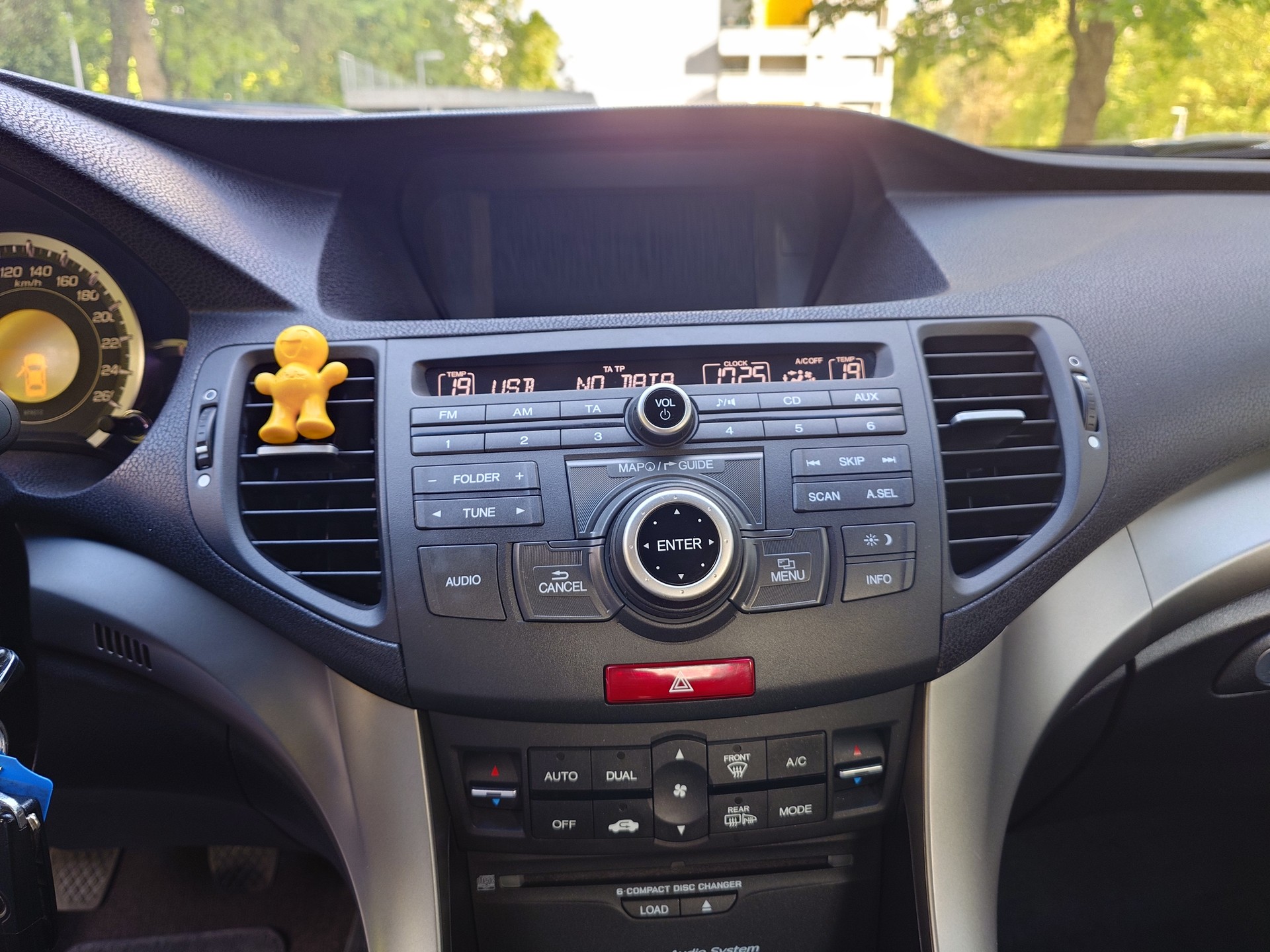 HONDA Accord 2.2 i-CTDi Executive-image-4
