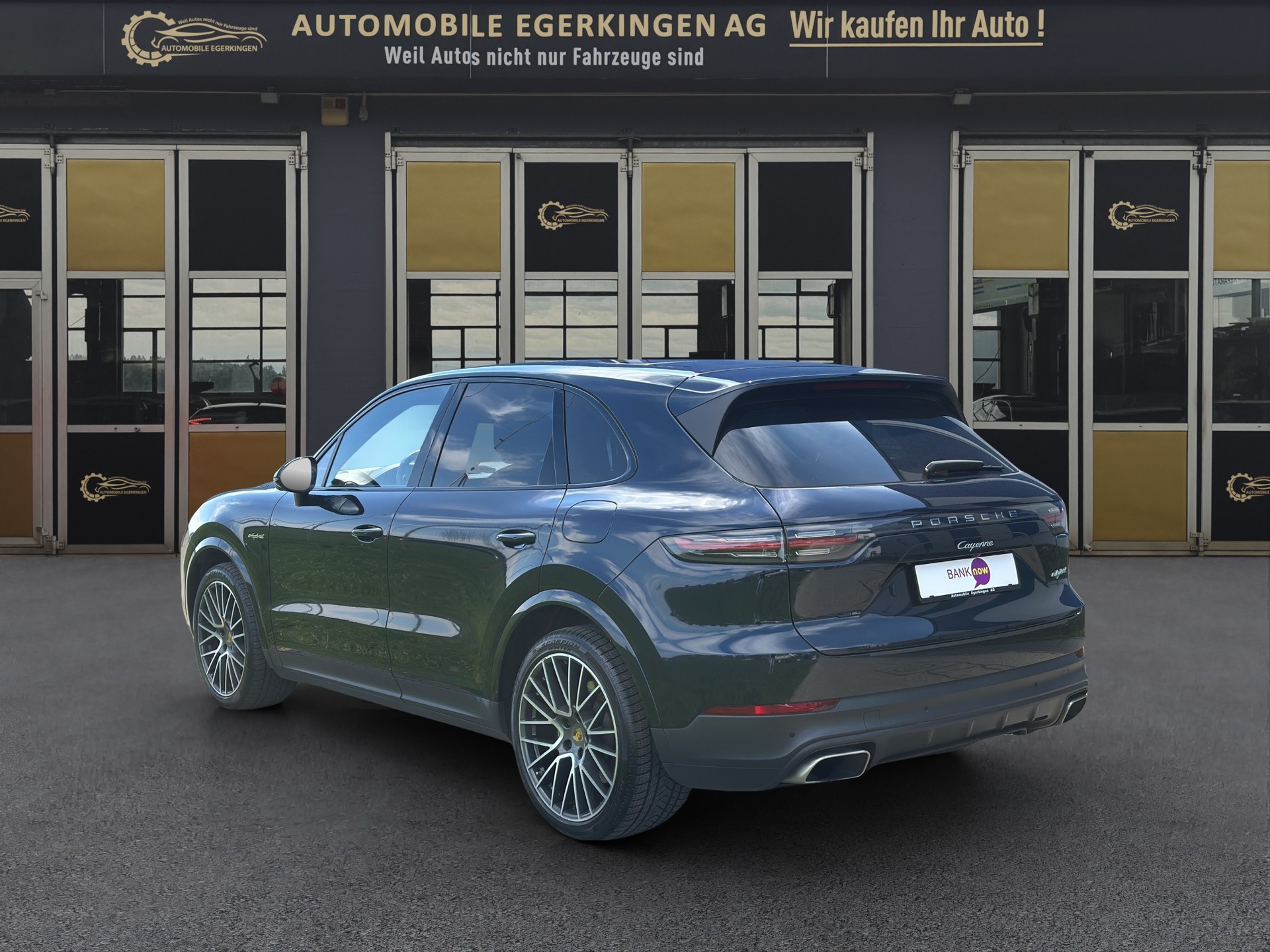PORSCHE Cayenne E-Hybrid-image-6