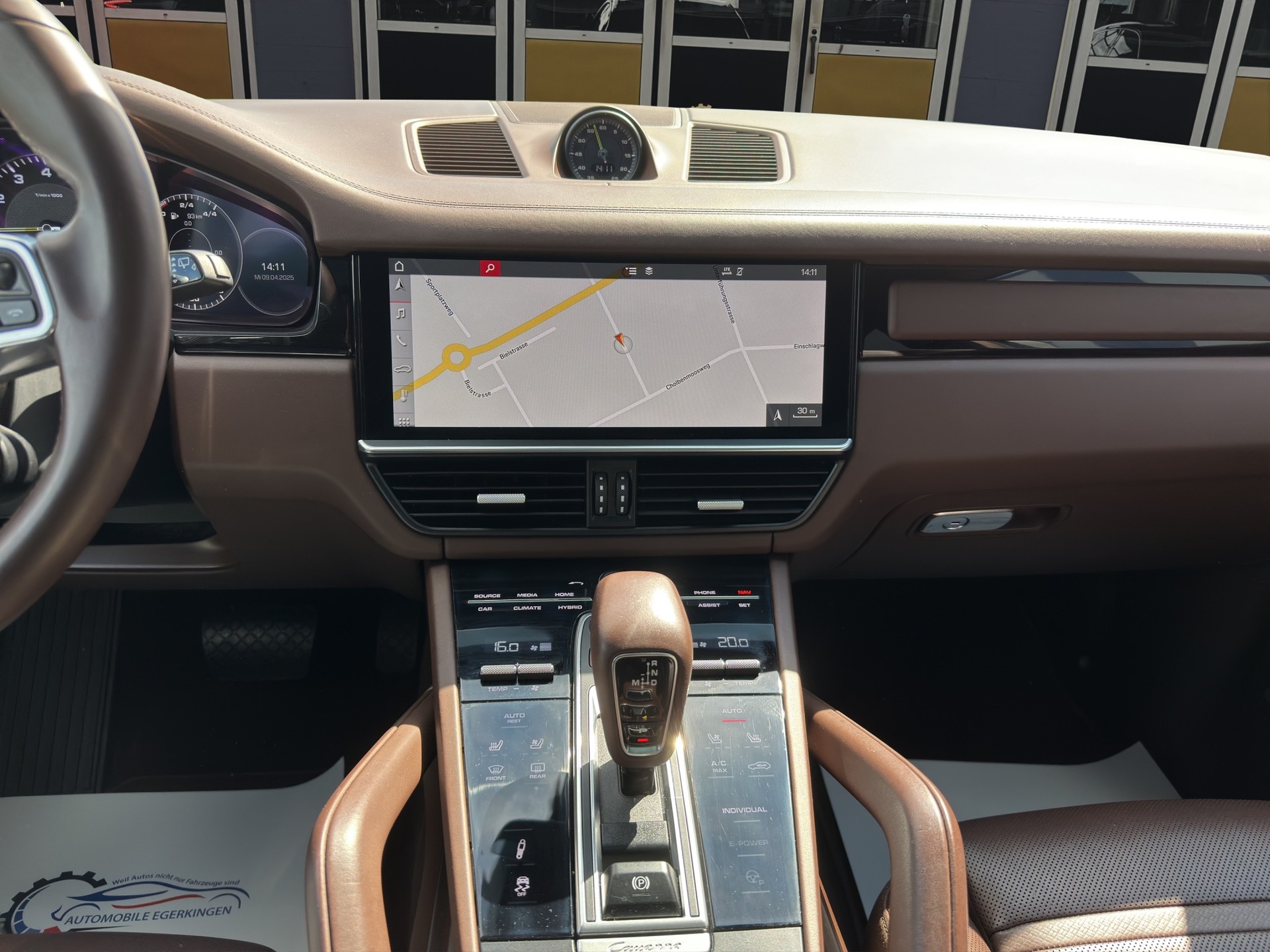 PORSCHE Cayenne E-Hybrid-image-15