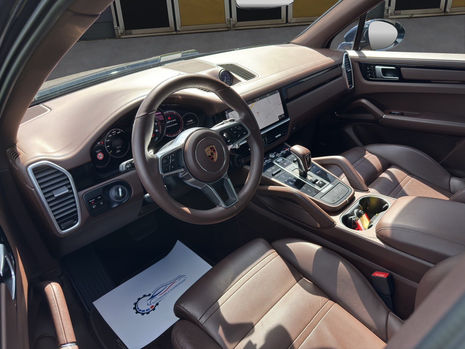 PORSCHE Cayenne E-Hybrid-image-8