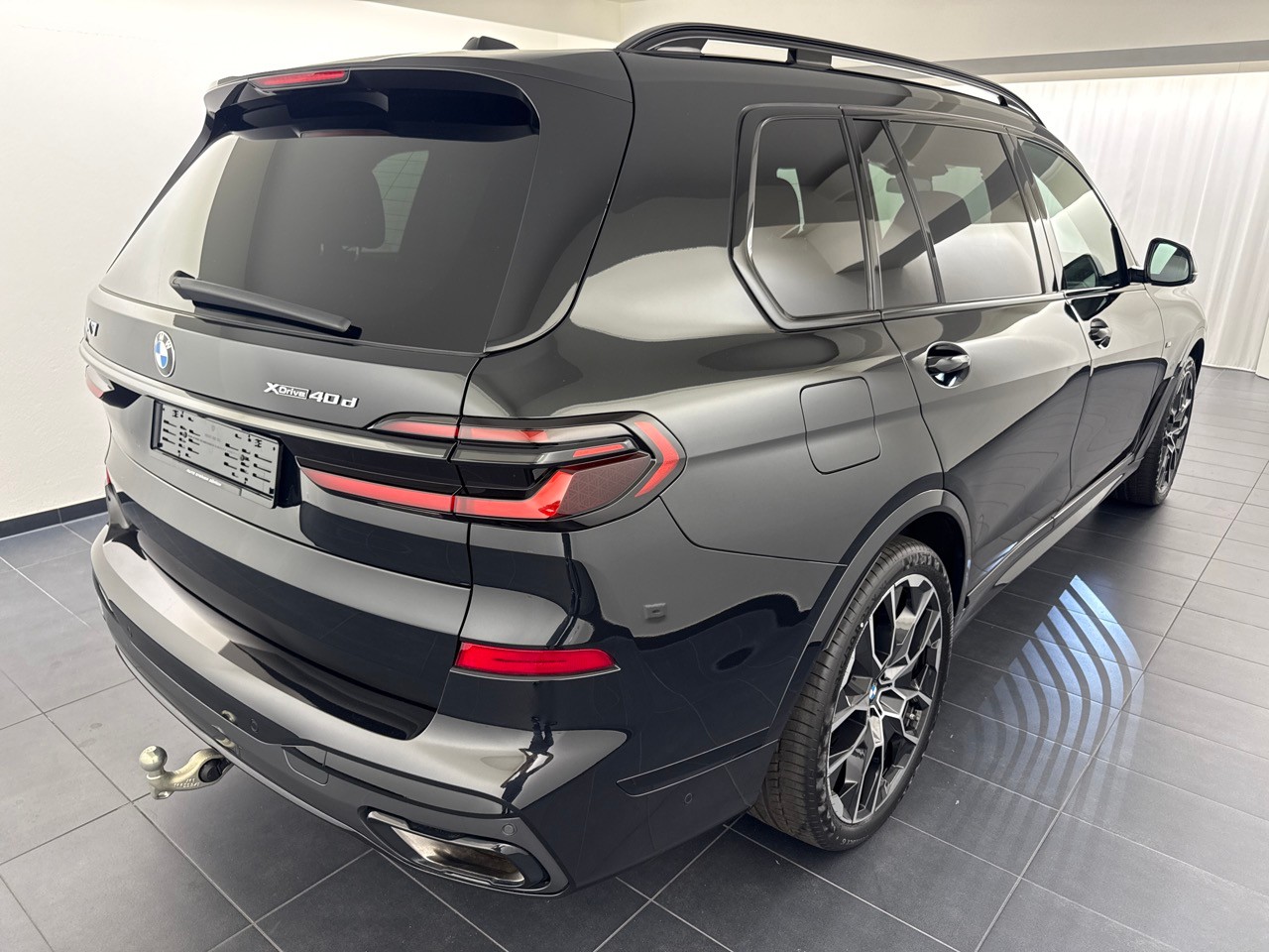 BMW X7 xDr 48 40d M Sport Pro Inkl. AHK&Standheizung-showroom-element-2
