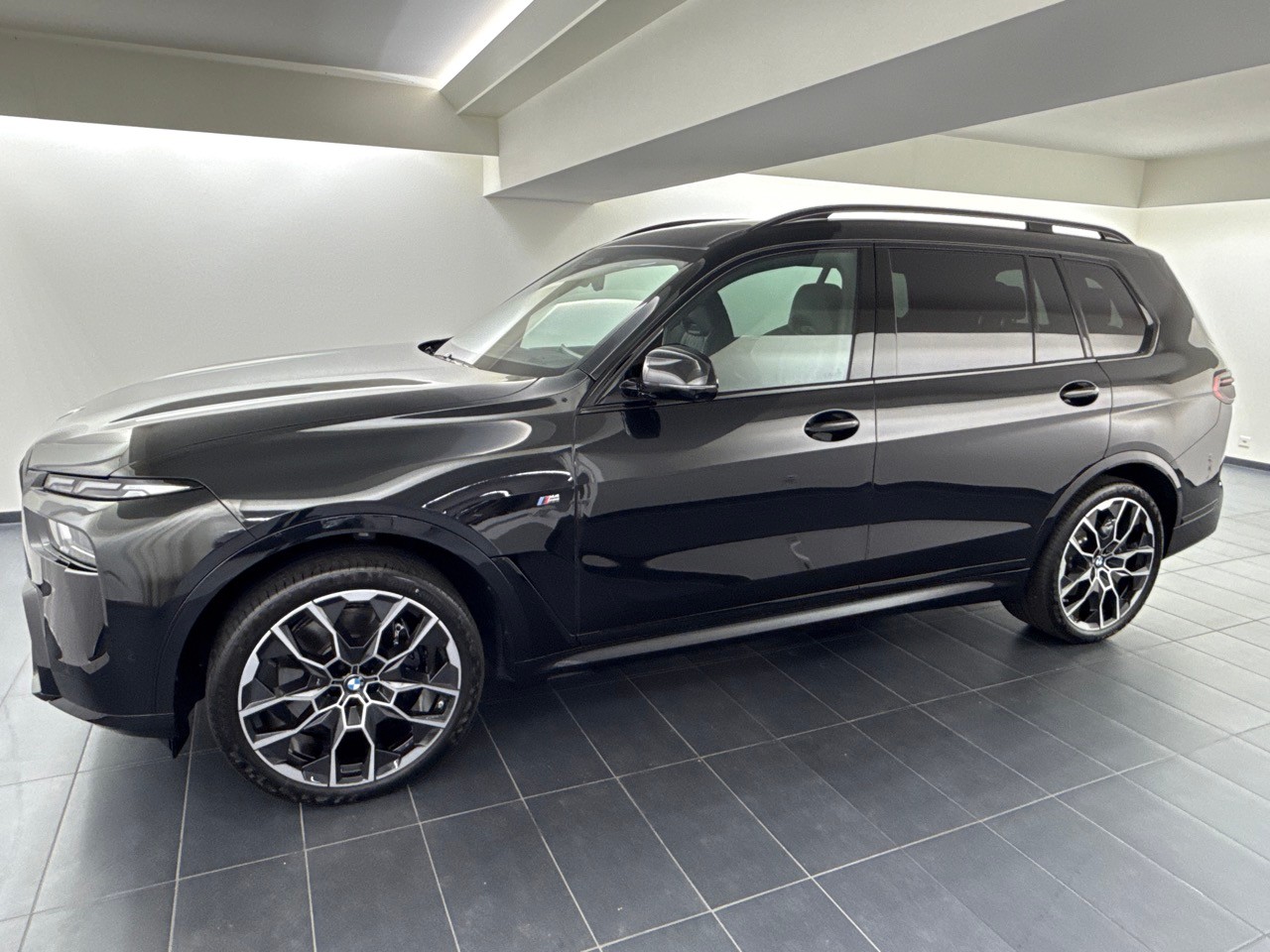 BMW X7 xDr 48 40d M Sport Pro Inkl. AHK&Standheizung-image-17