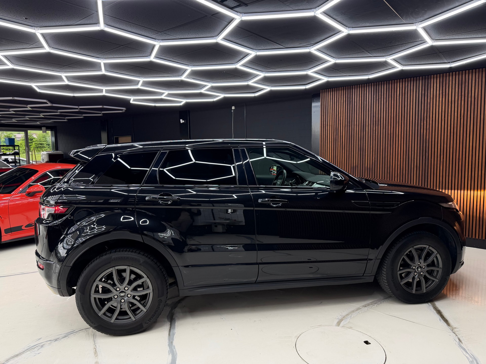 LAND ROVER Range Rover Evoque 2.0 Si4 Dynamic AT9-image-5