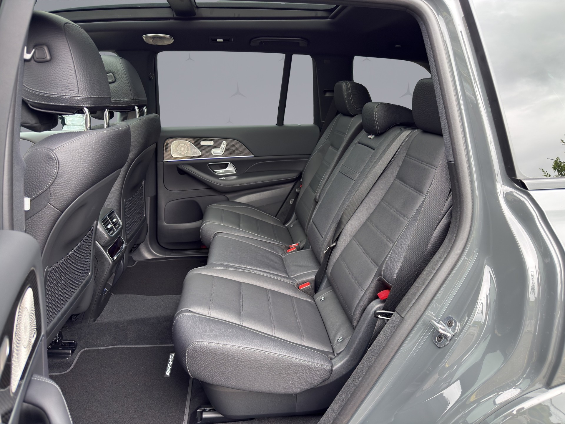 MERCEDES-BENZ GLS 450 AMG Line 4matic-image-12