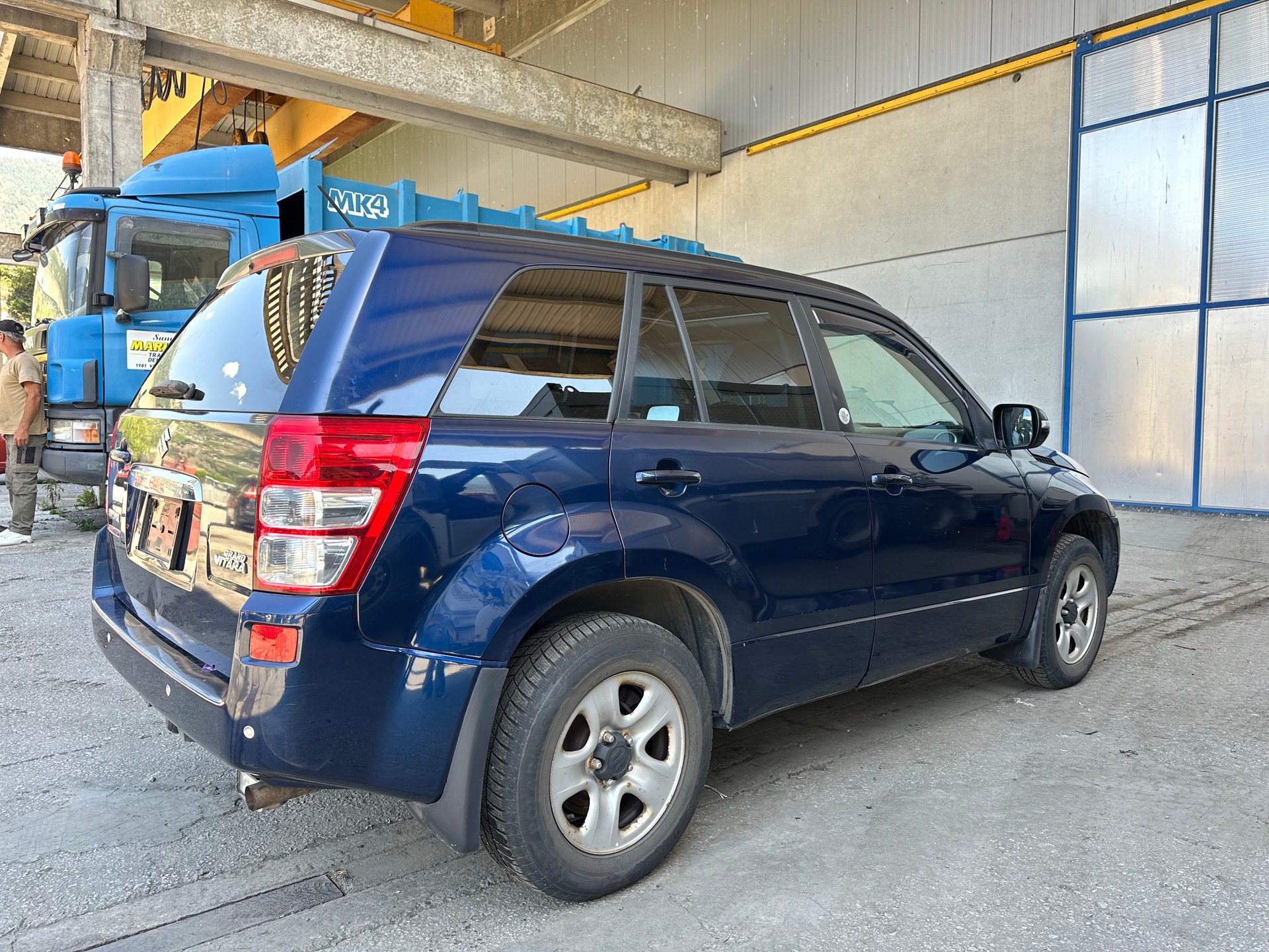 SUZUKI Grand Vitara 2.4 16V GL Top Barry-image-4