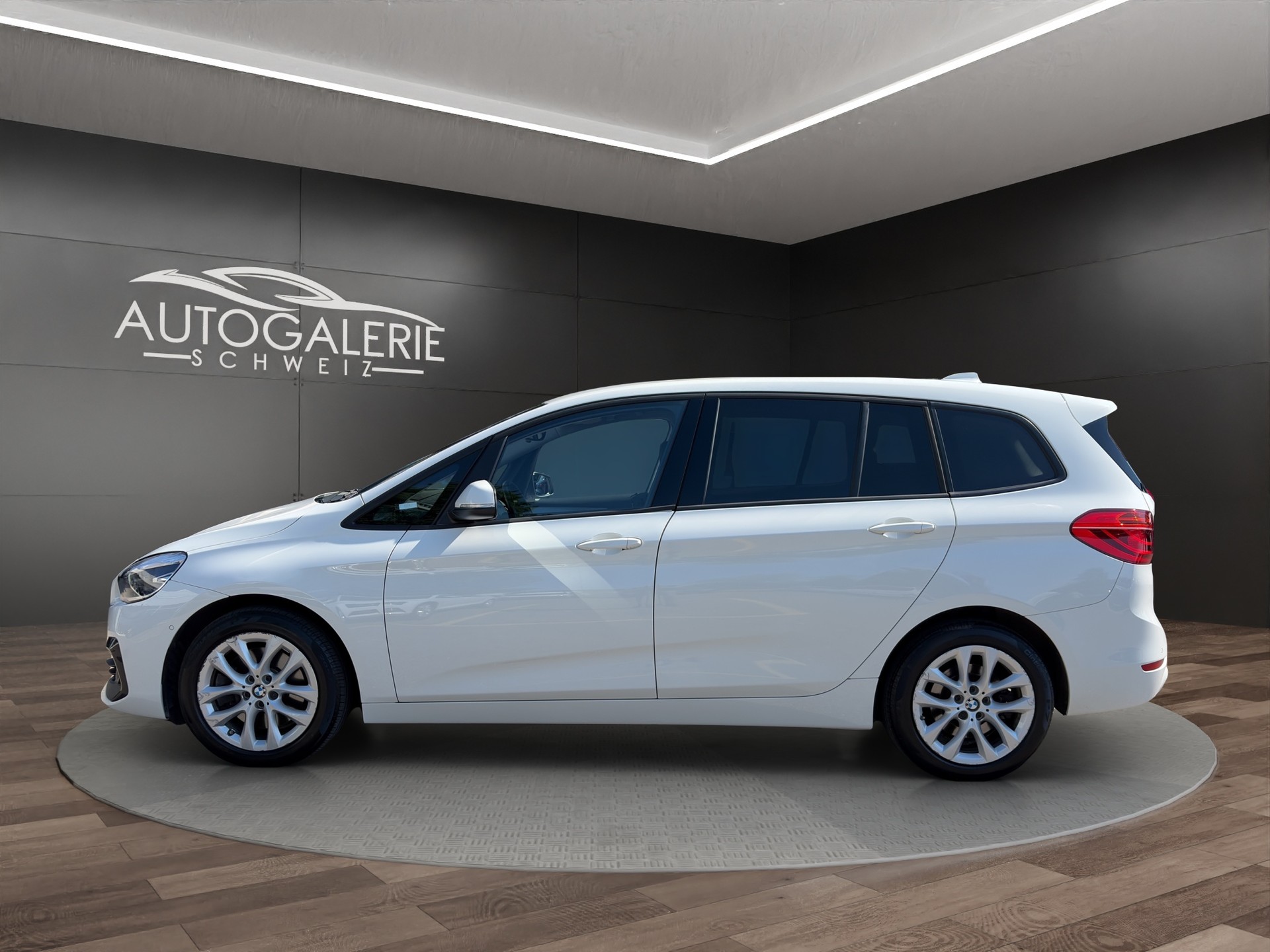 BMW 220d xDrive Gran Tourer | CH Fzg. | Driving Assistant Plus | Kamera | LED Scheinw. | HeadUp | Sportsitze |-showroom-element-1