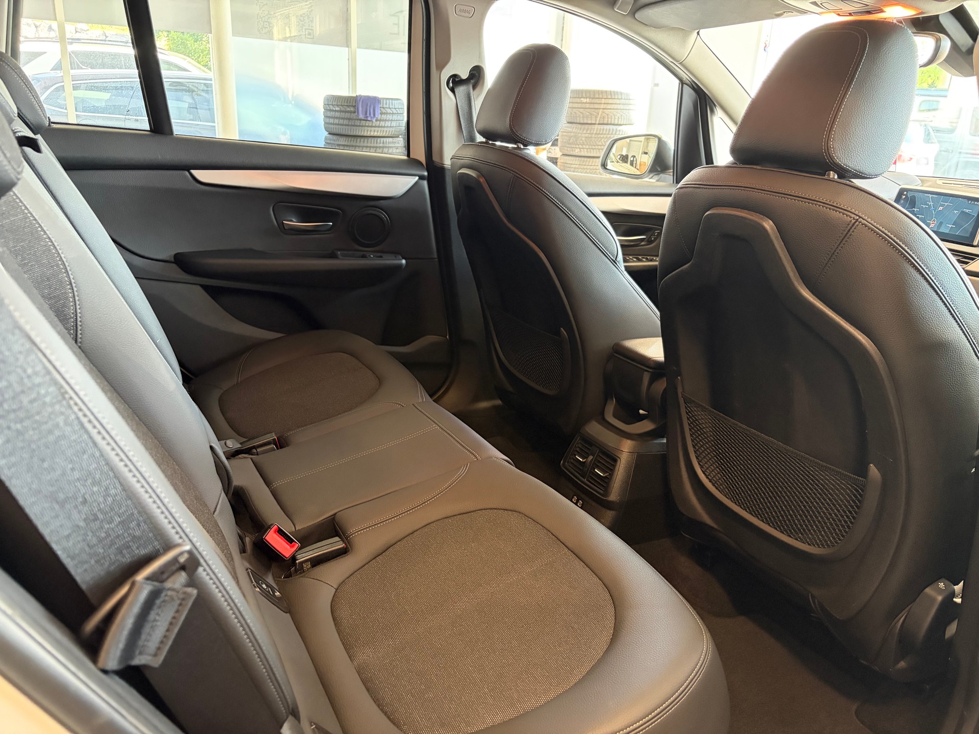 BMW 220d xDrive Gran Tourer | CH Fzg. | Driving Assistant Plus | Kamera | LED Scheinw. | HeadUp | Sportsitze |-image-29
