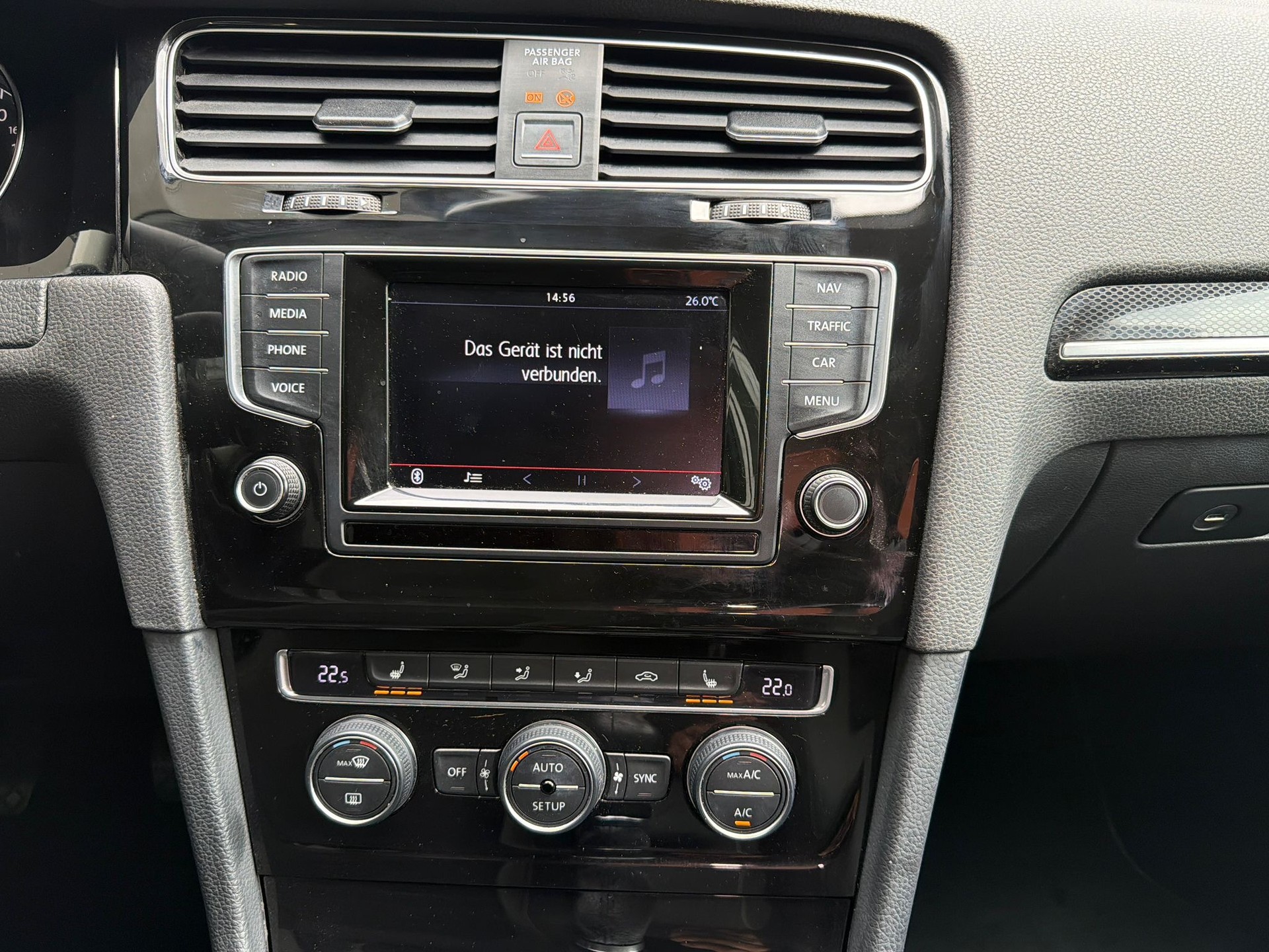 VW Golf 2.0 TDI Highline 4Motion-image-11
