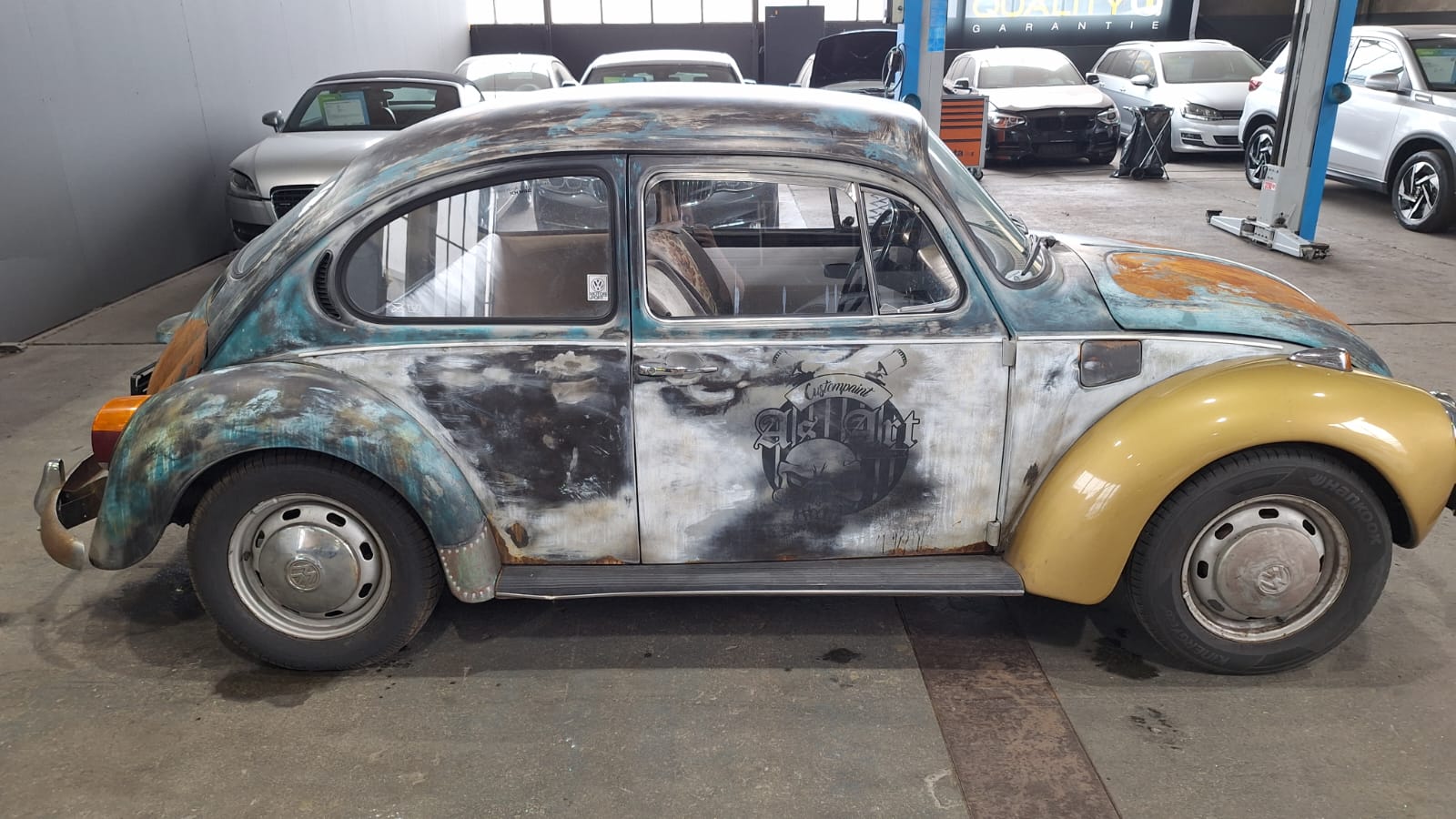 VW BEETLE-image-5