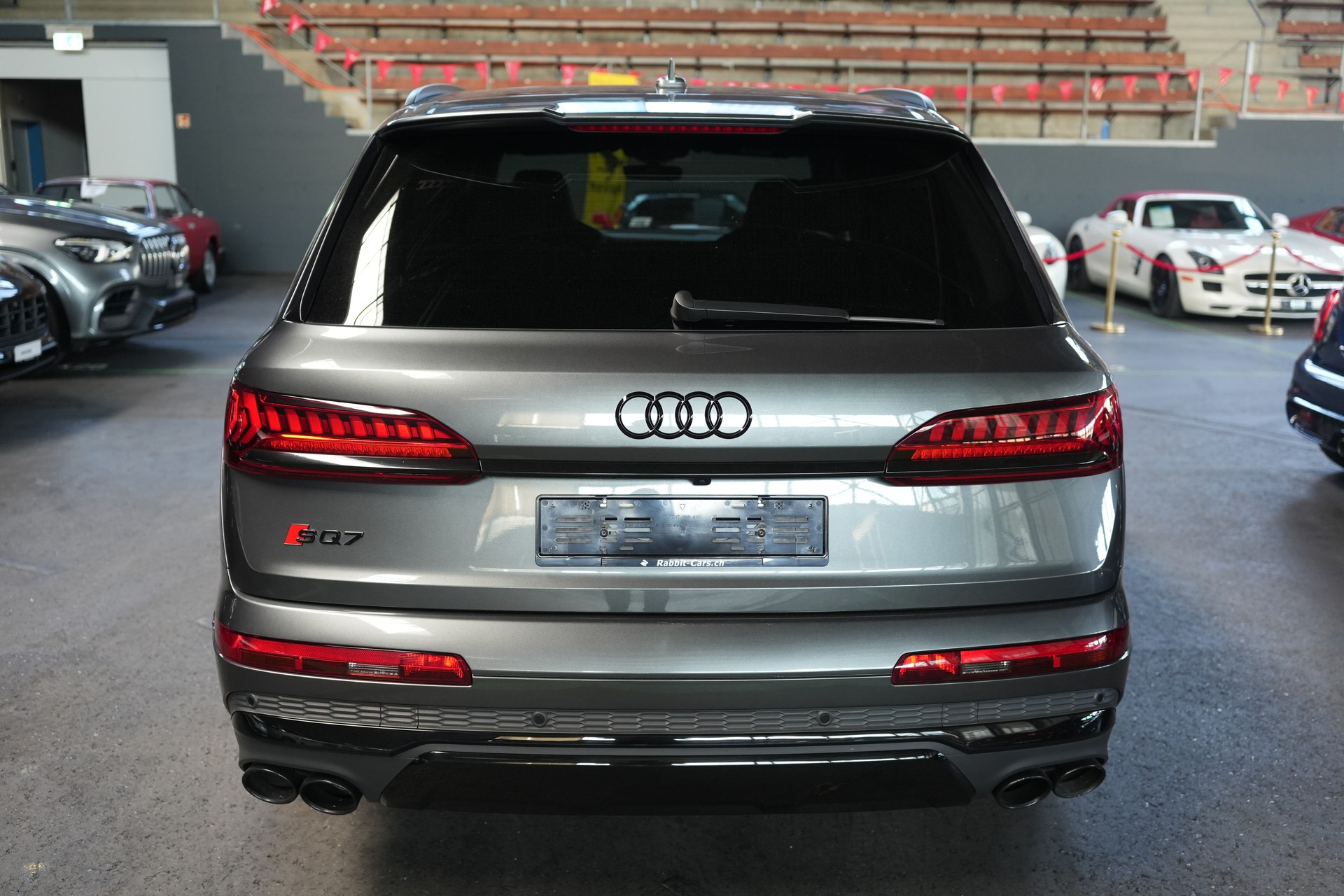 AUDI SQ7 TFSI quattro tiptronic-showroom-element-2