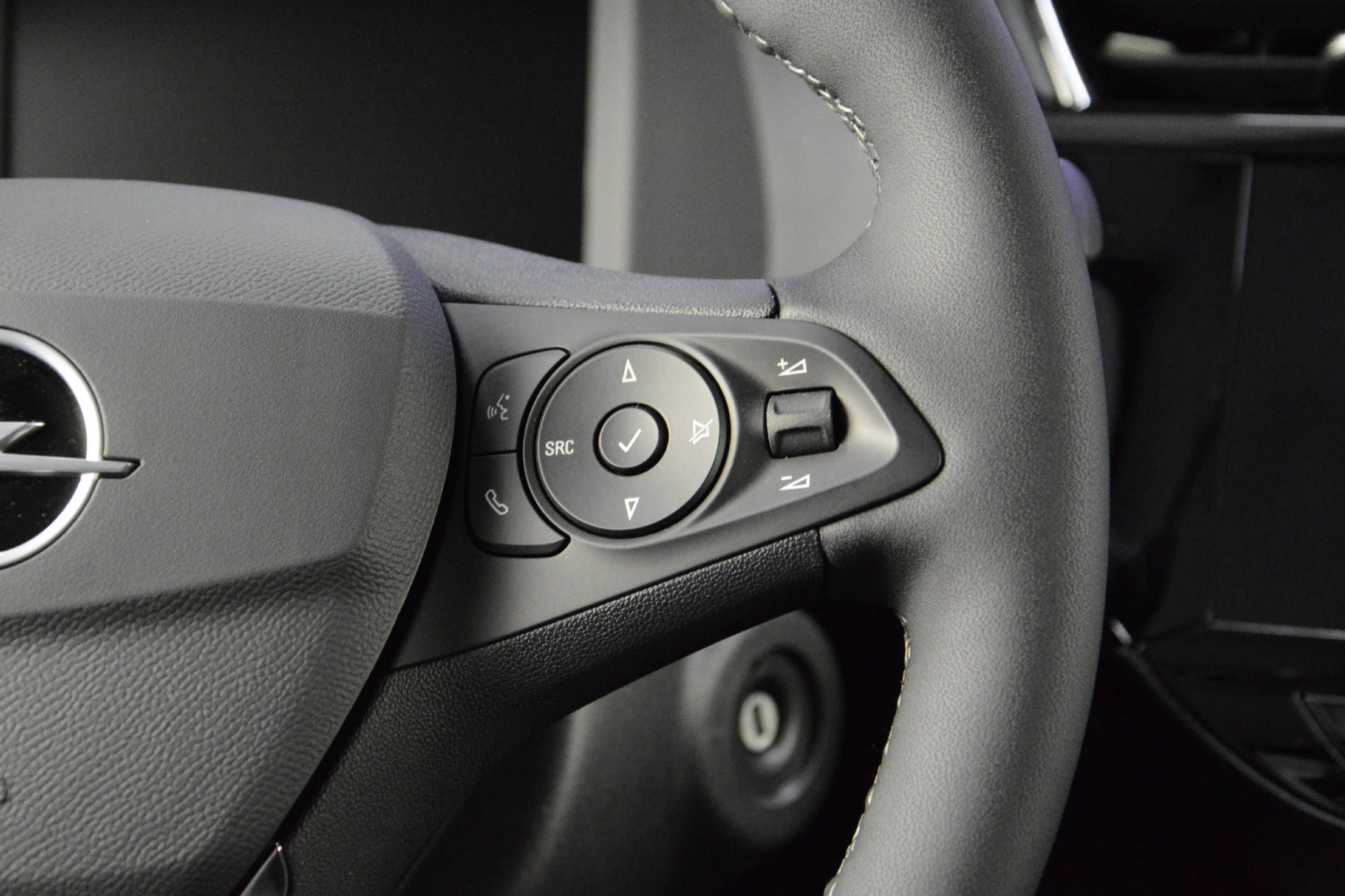 OPEL Corsa-e Edition-image-13