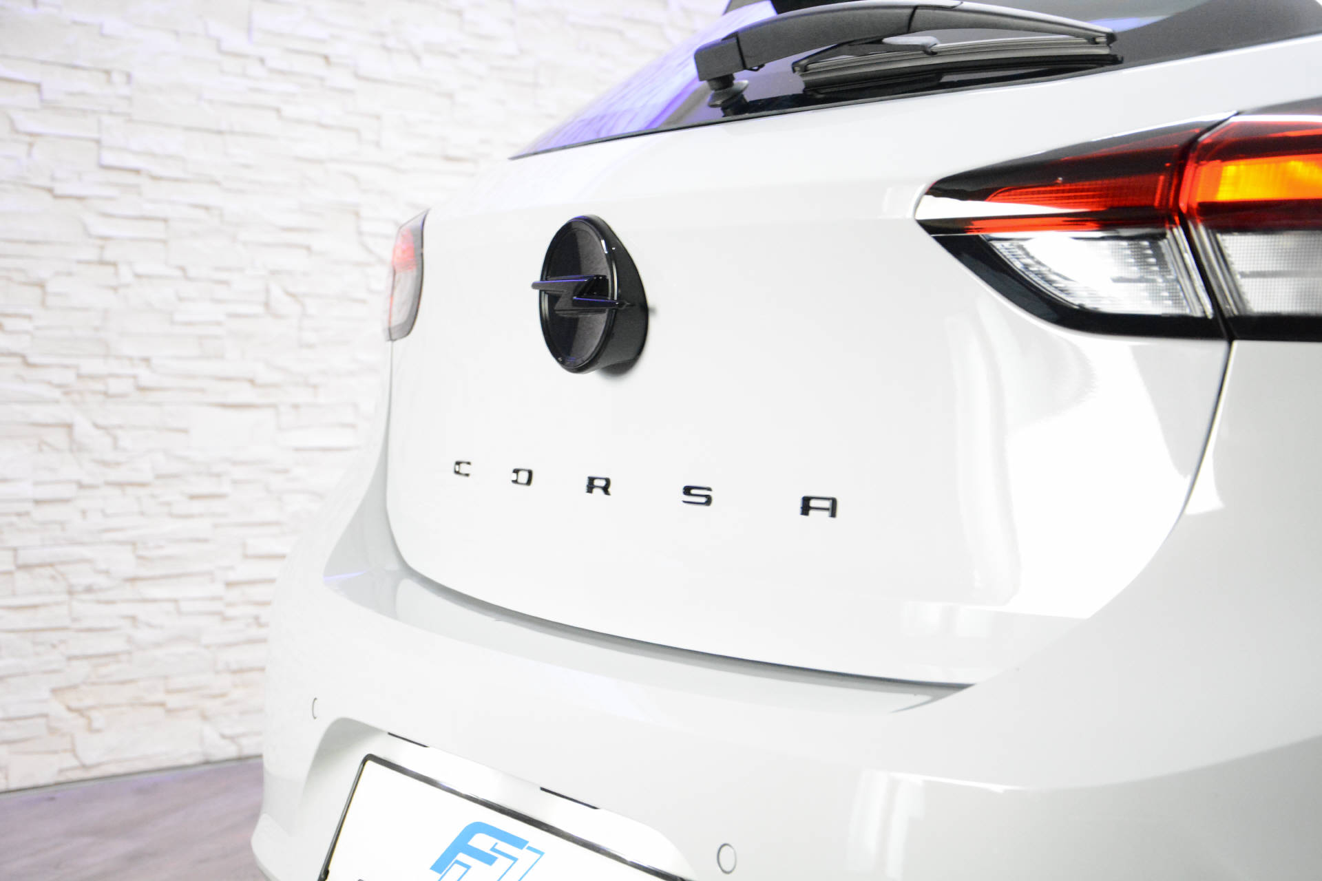 OPEL Corsa-e Edition-image-23