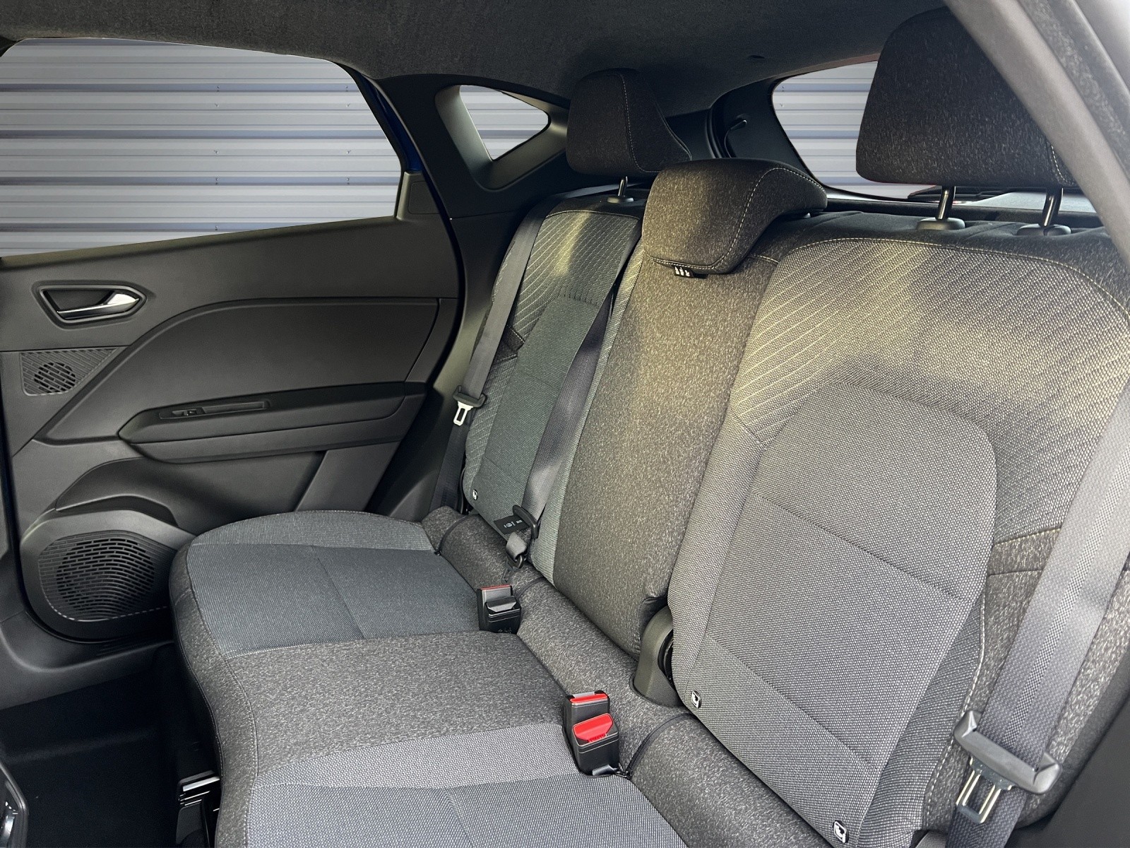 MITSUBISHI ASX 1.8 HEV Intense-image-11