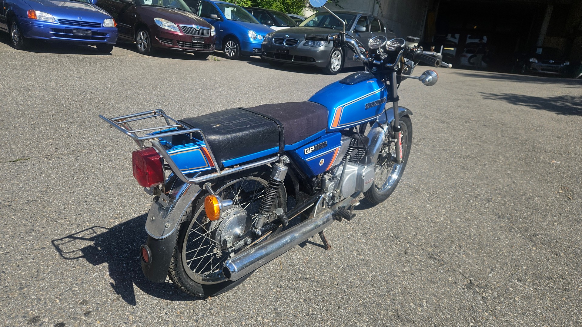 SUZUKI GP 125-image-3