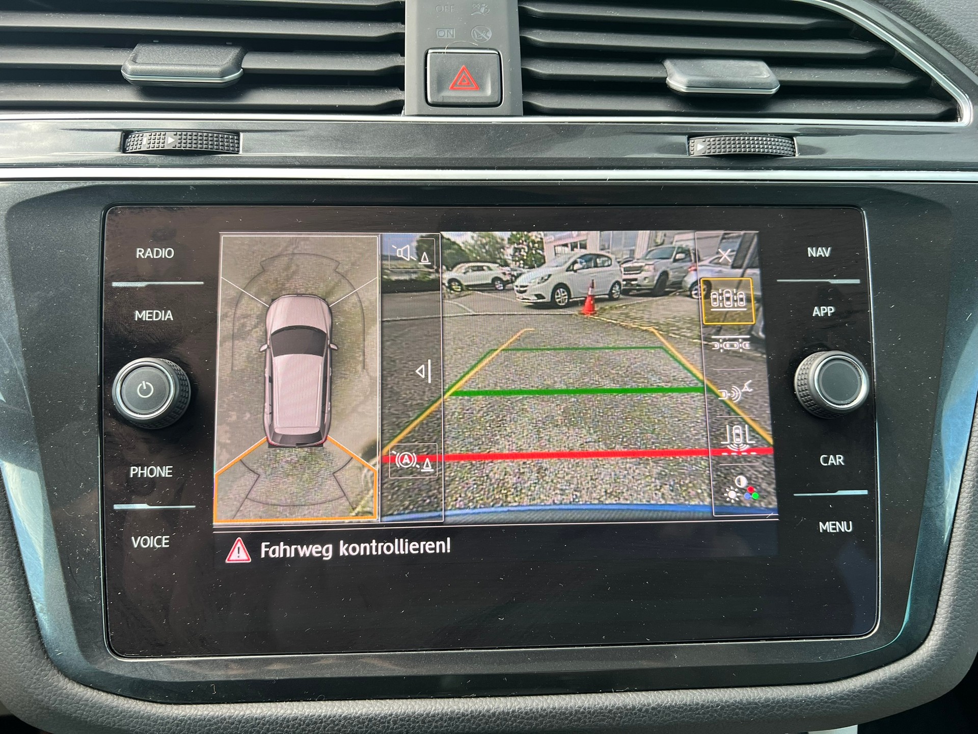 VW Tiguan 2.0TSI Highline 4Motion DSG-image-16