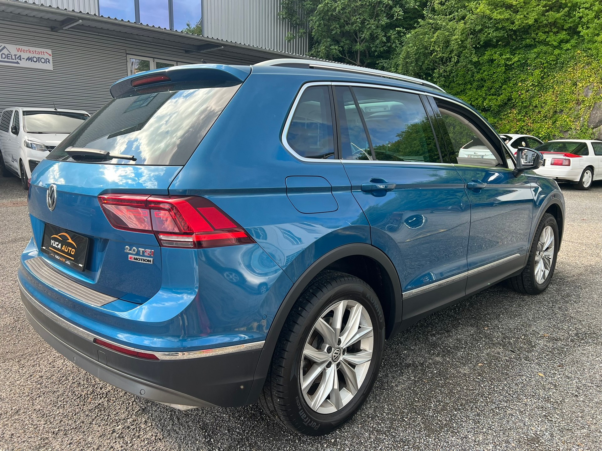 VW Tiguan 2.0TSI Highline 4Motion DSG-image-4