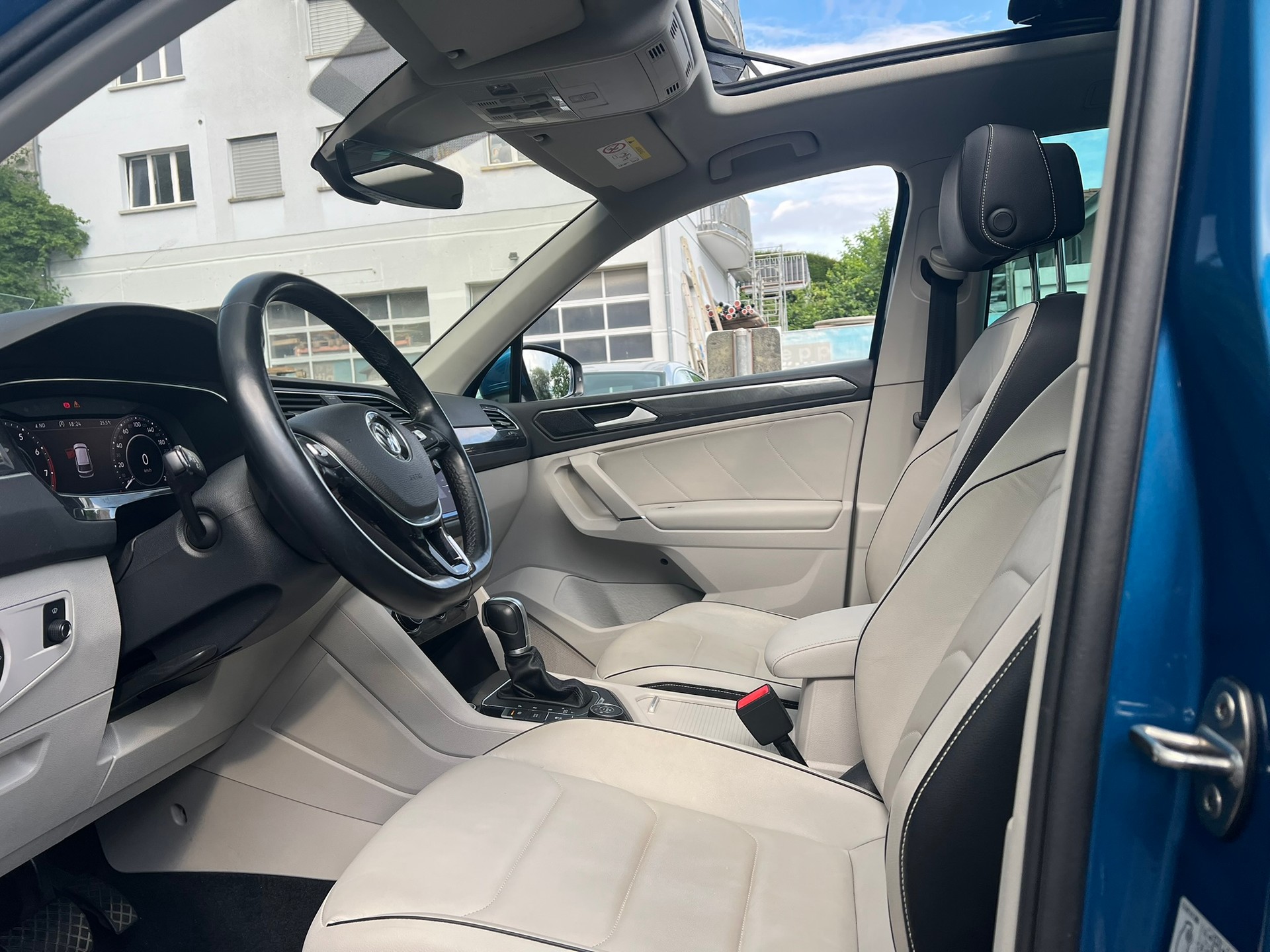 VW Tiguan 2.0TSI Highline 4Motion DSG-image-13
