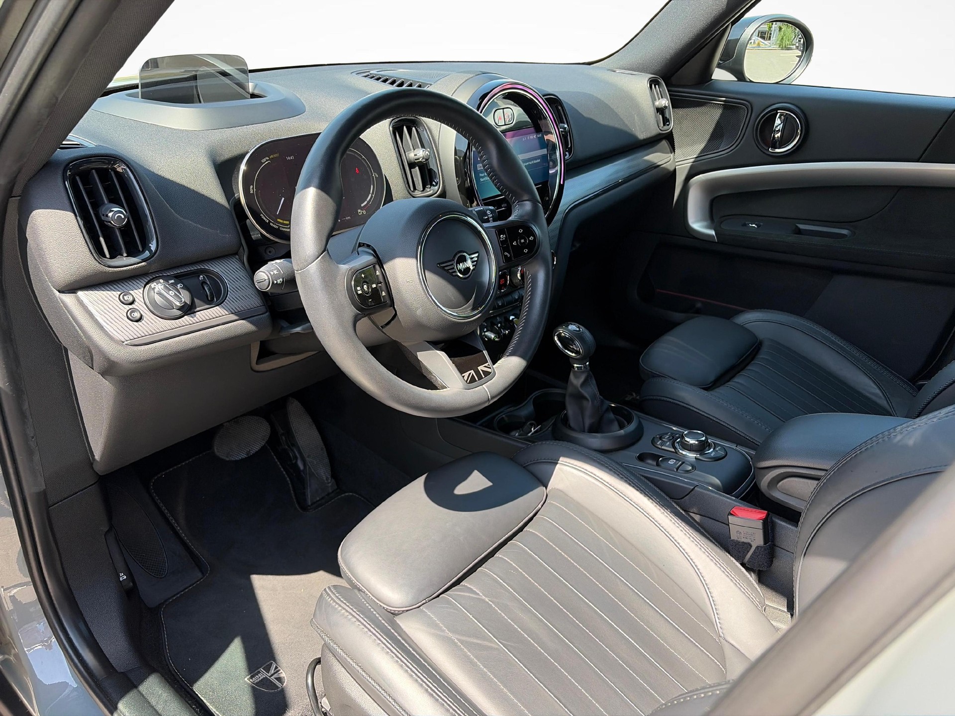 MINI Countryman F60 1.5i Cooper S E ALL4 Trafalgar Edition-image-9