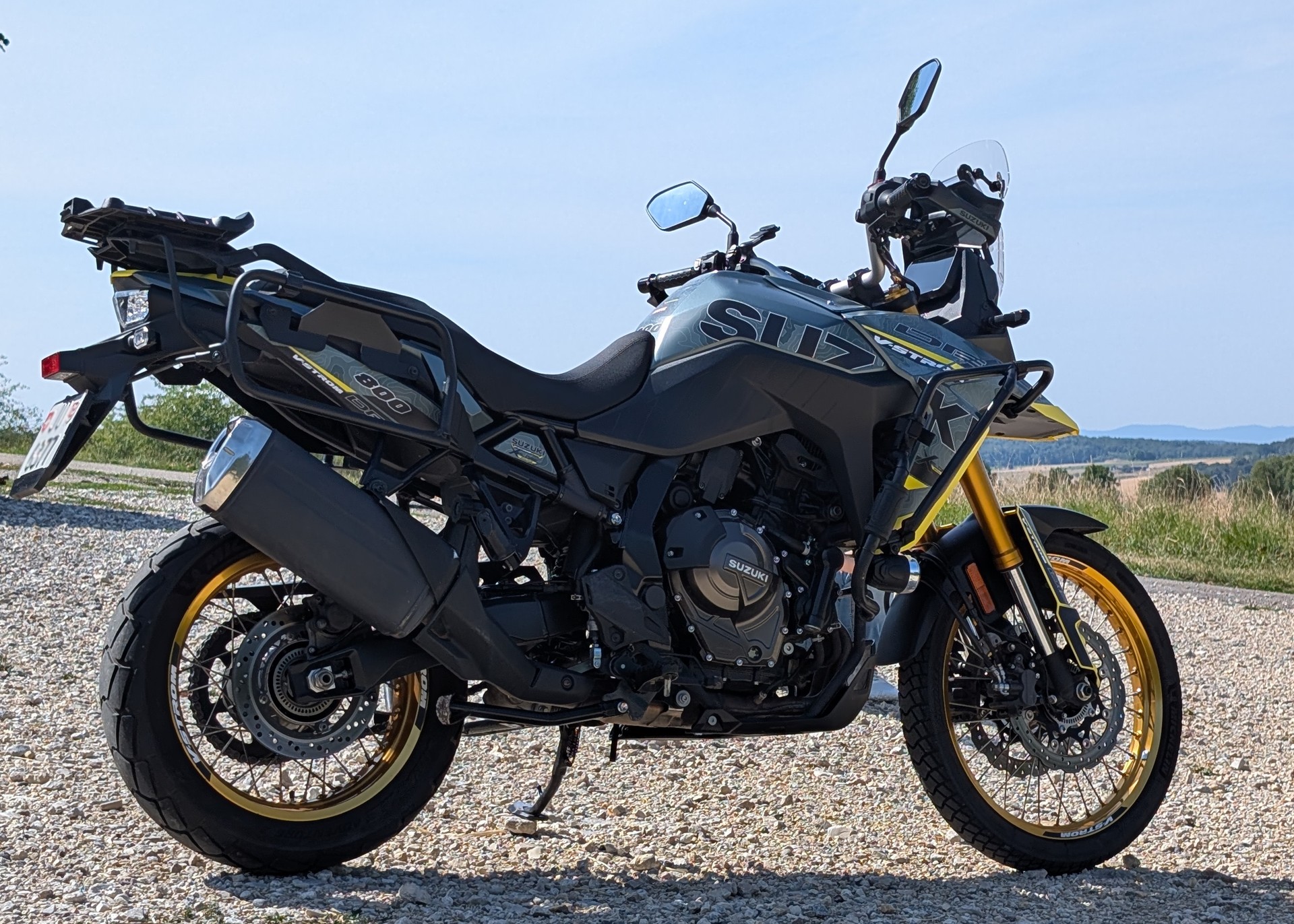 SUZUKI DL 800 DE-image-1