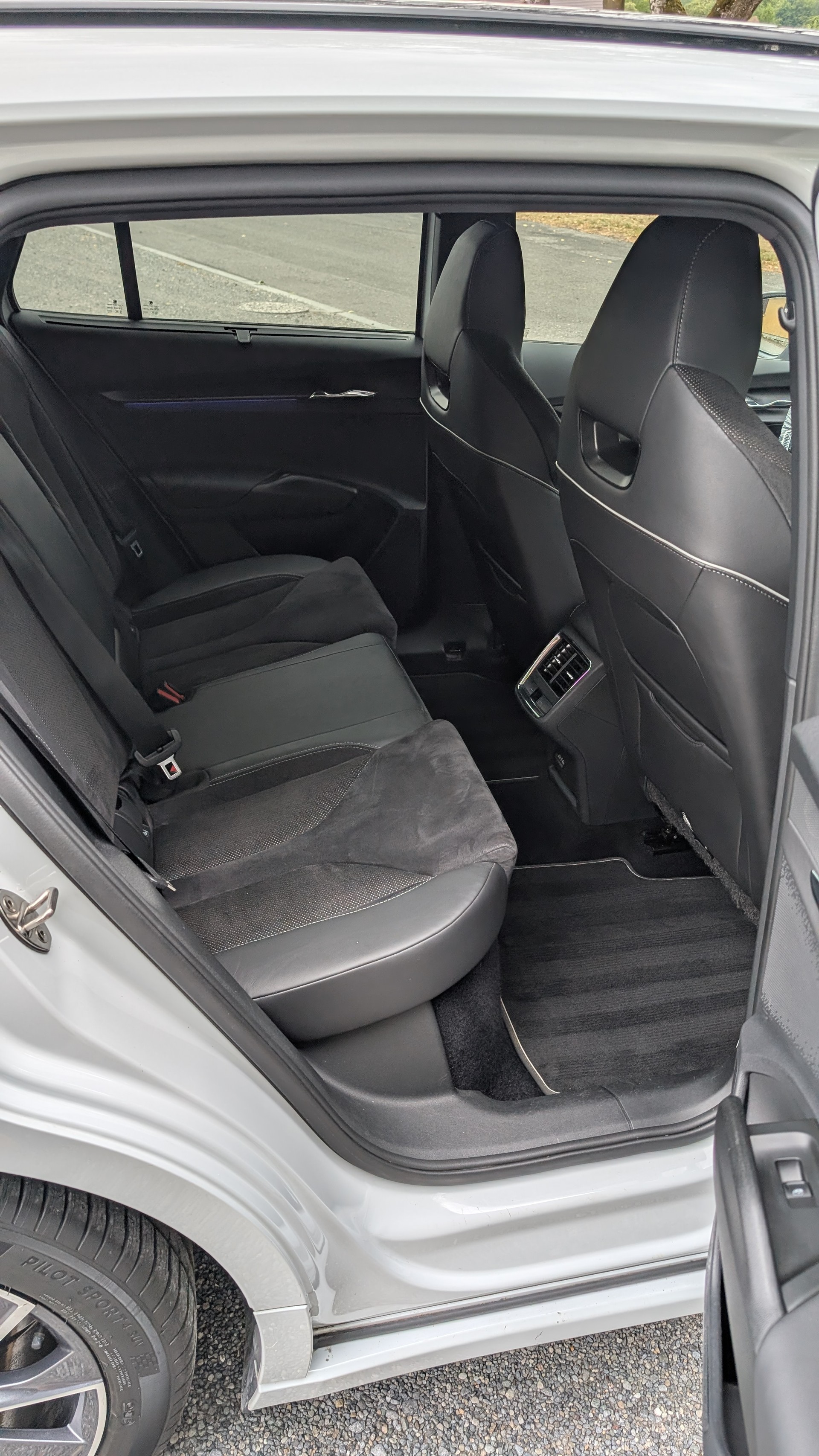 SKODA 80x SportLine-image-5