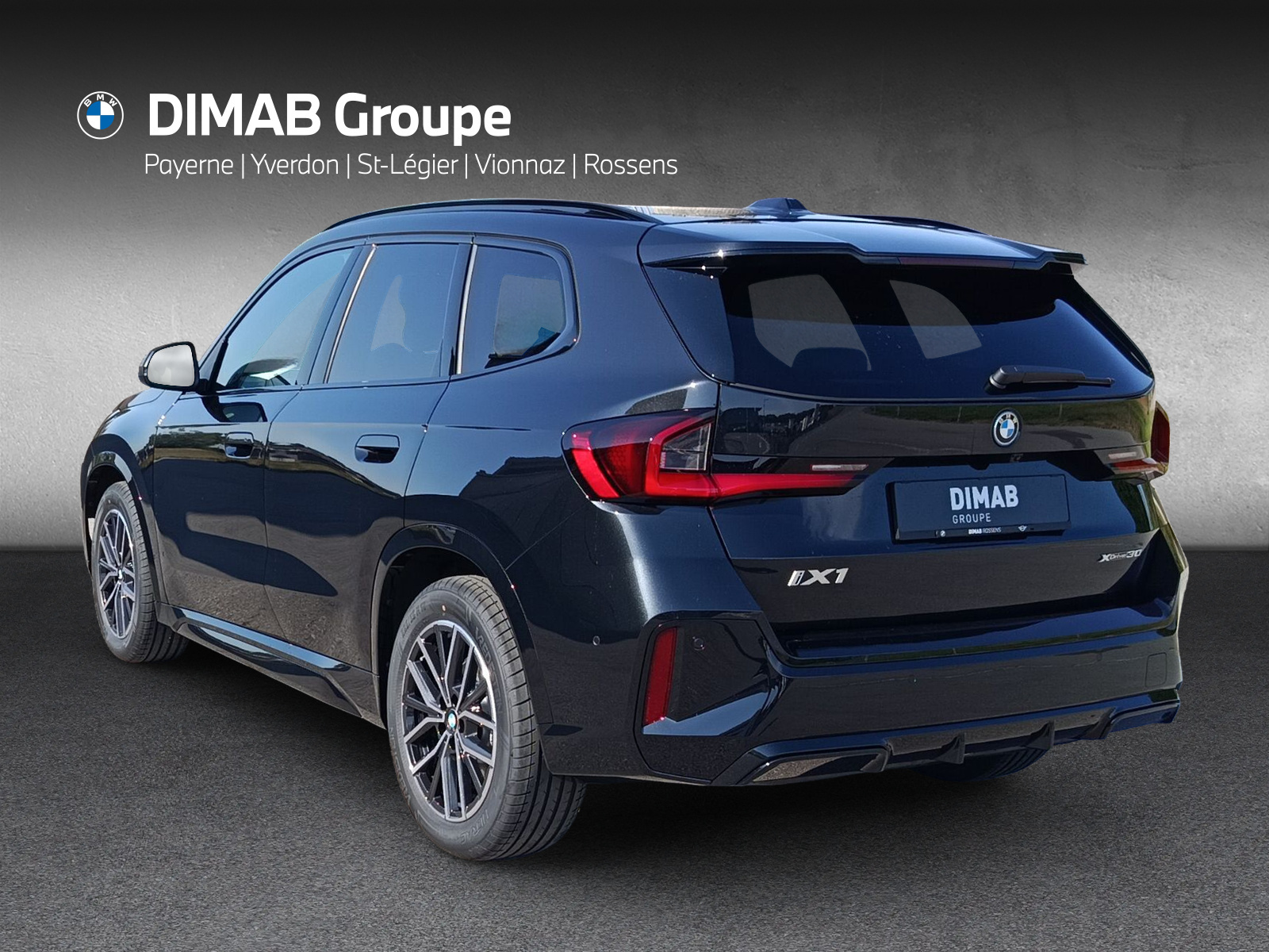 BMW iX1 xDrive 30 M Sport-showroom-element-2
