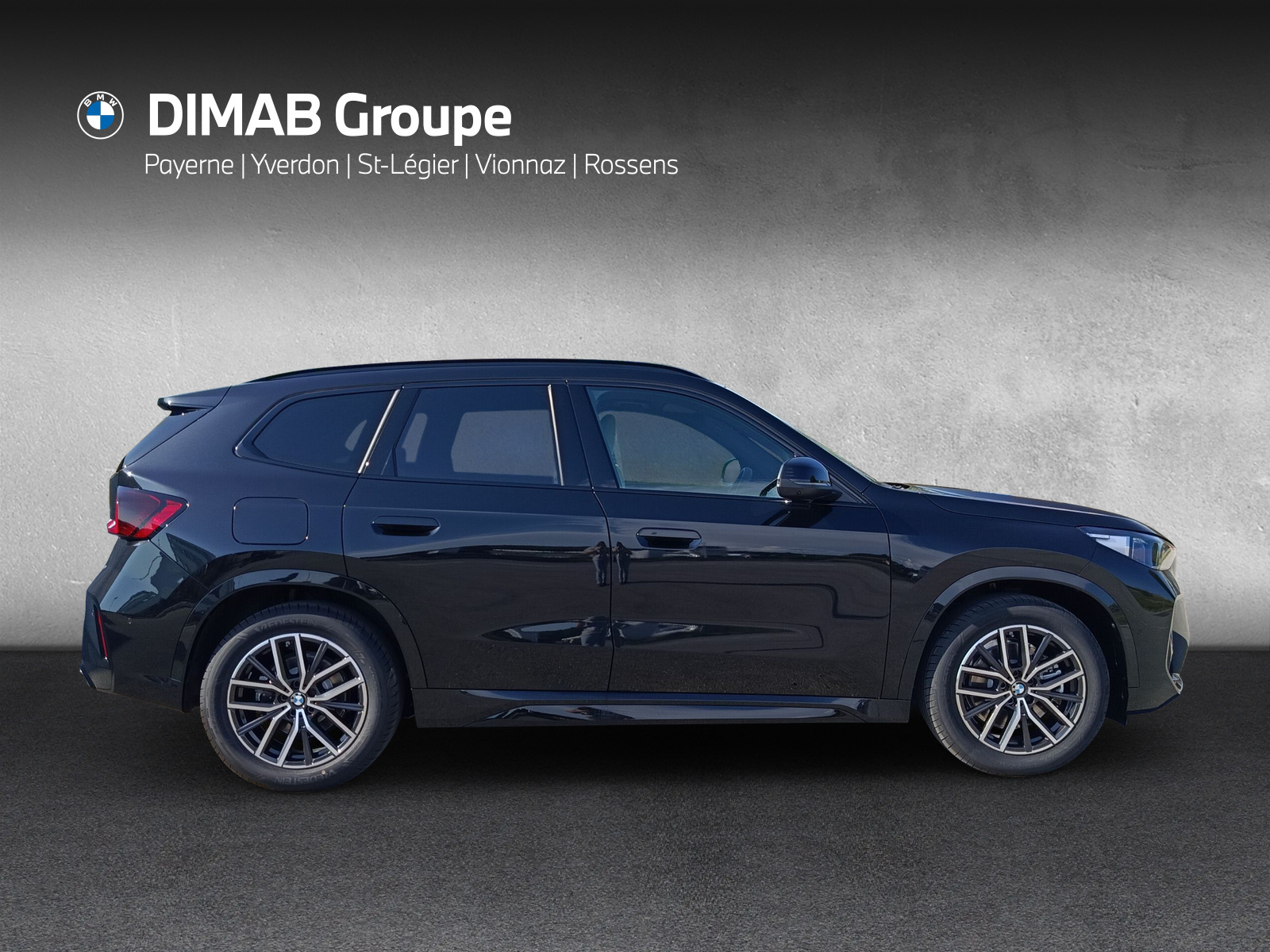 BMW iX1 xDrive 30 M Sport-image-5