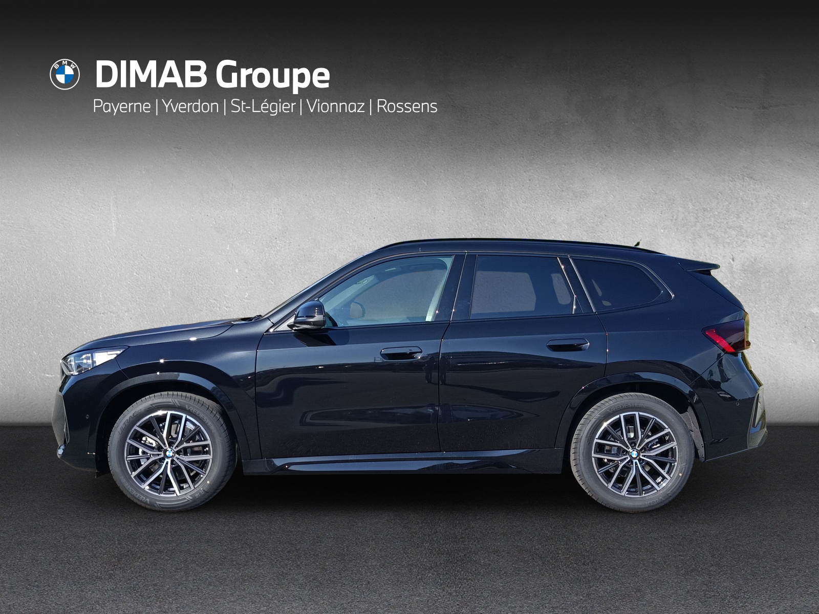 BMW iX1 xDrive 30 M Sport-showroom-element-1