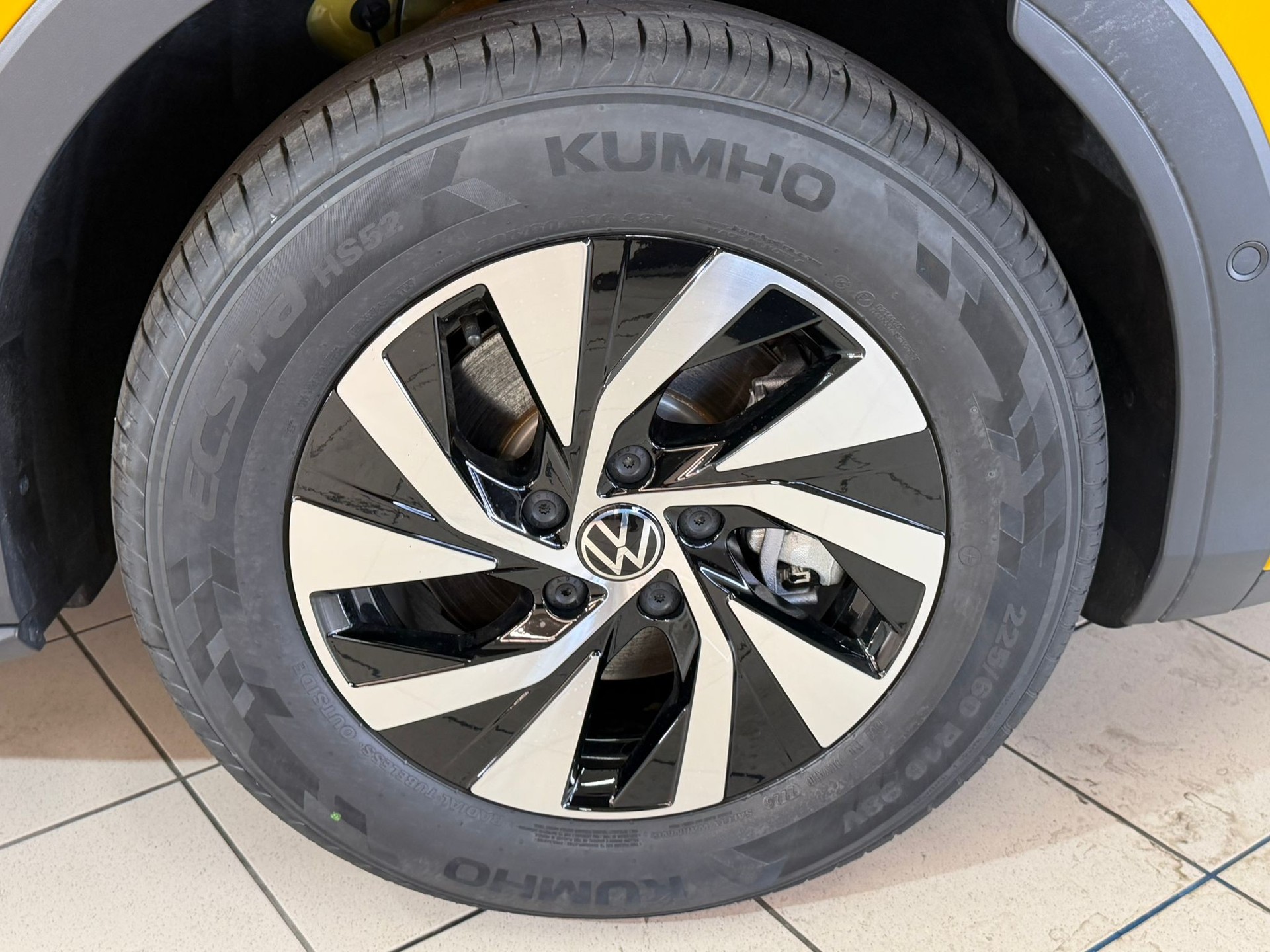 VW T-Roc 1.5 eTSI mHEV Life DSG-image-4