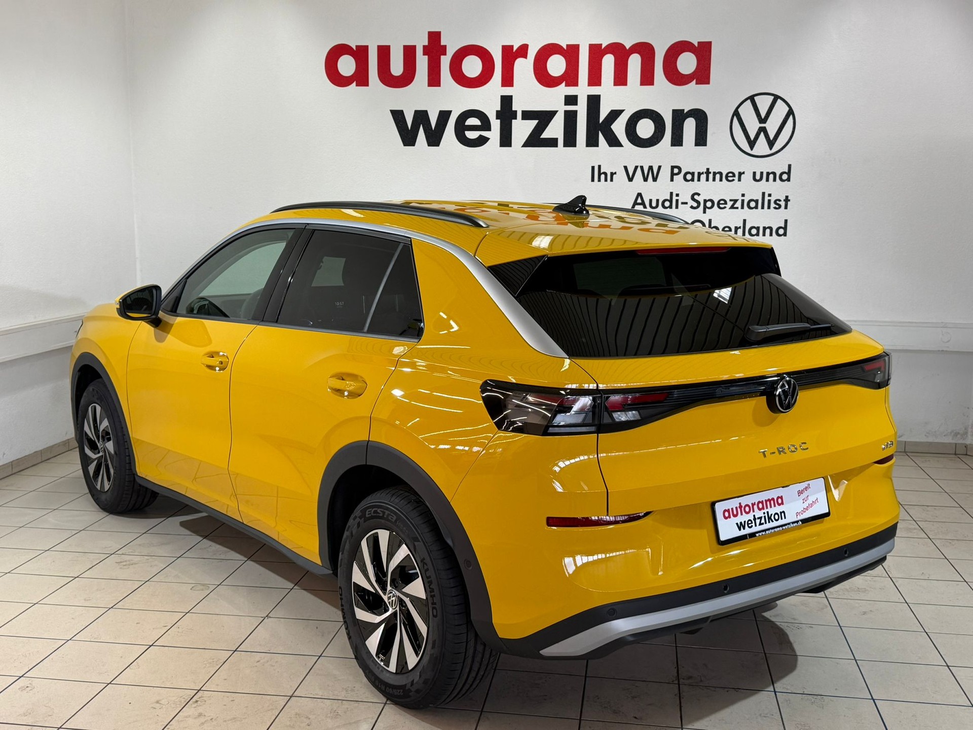 VW T-Roc 1.5 eTSI mHEV Life DSG-showroom-element-2